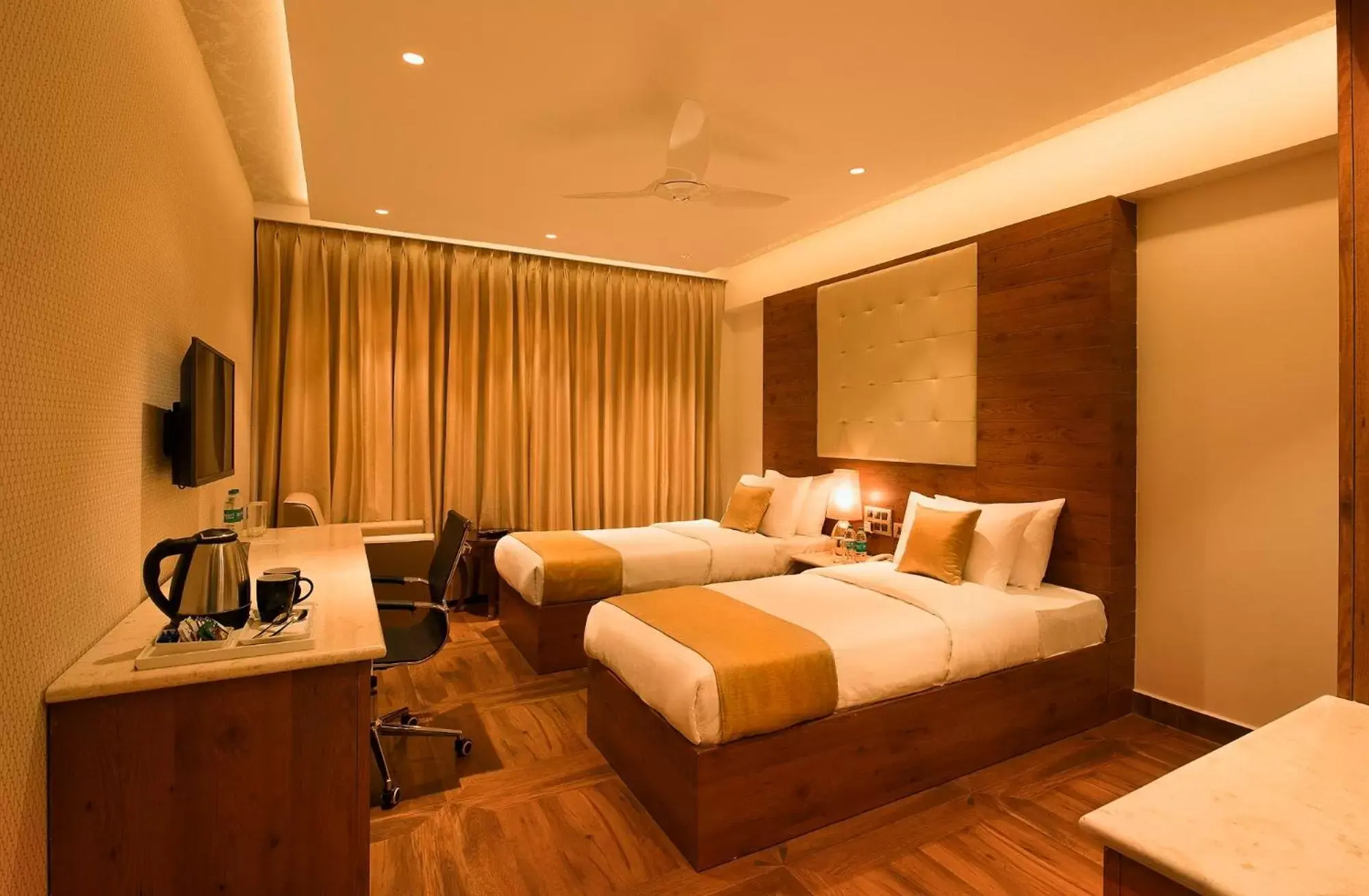 Standard Twin Room in White Lotus Hotel Standard Twin Room in White Lotus Hotel