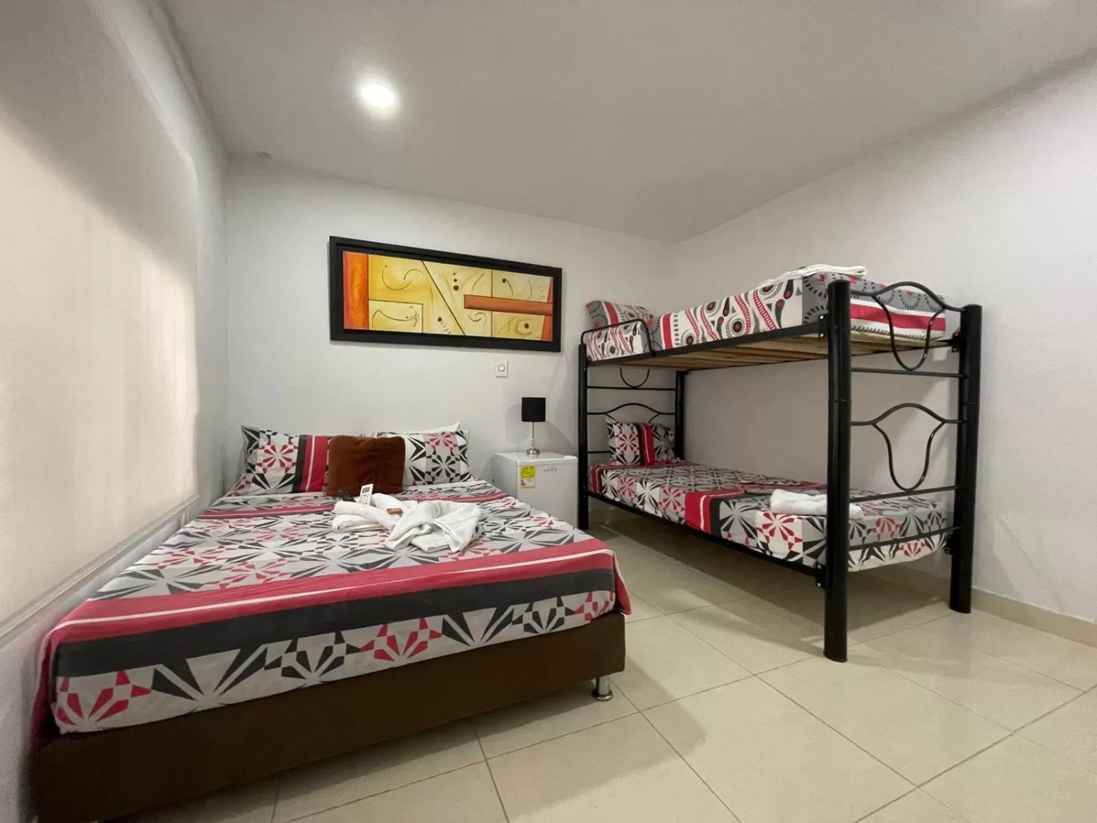 Photo of the whole room, Bed in Lindos apartaestudios y habitaciones en Ibague
