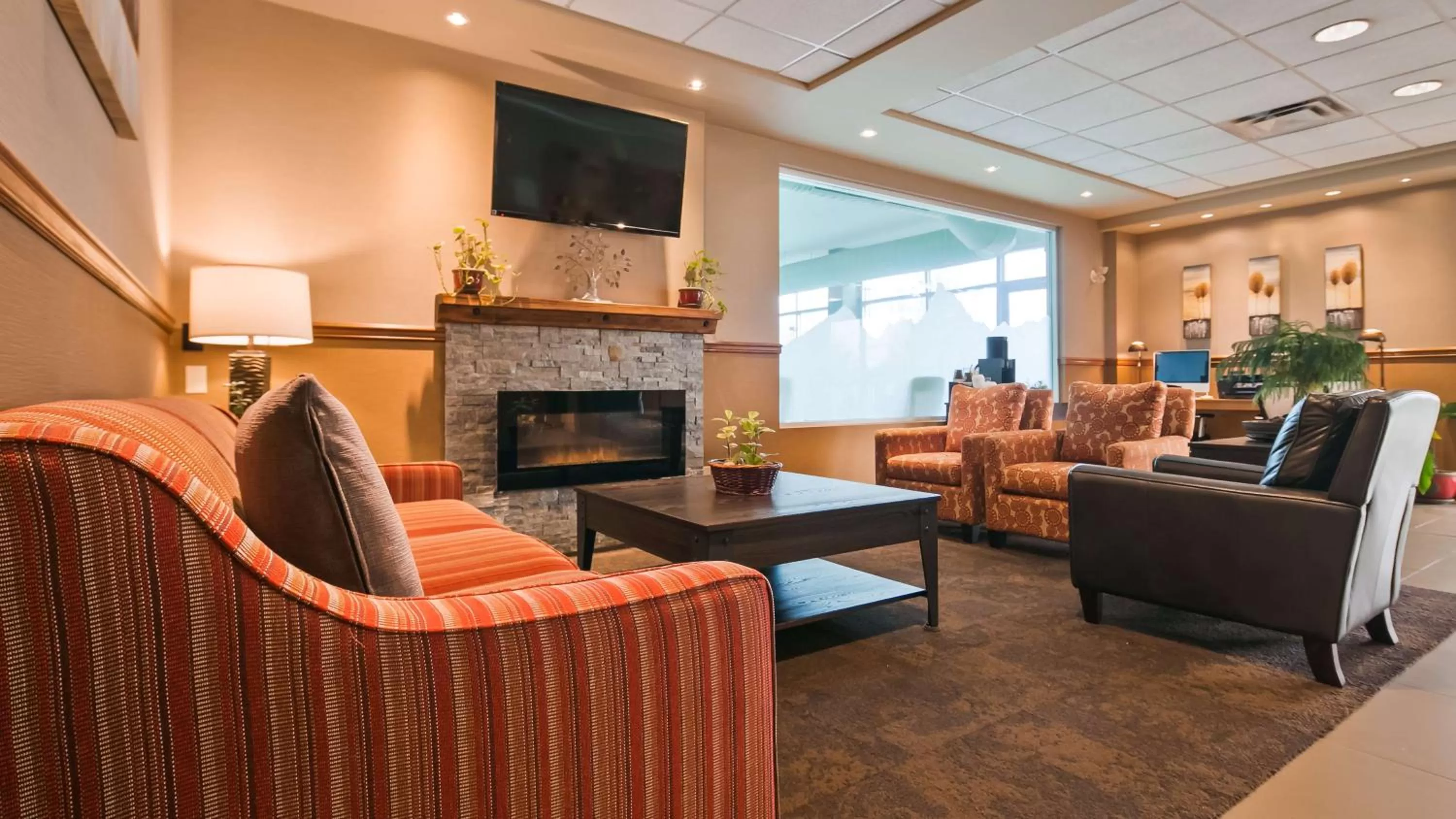 Lobby or reception in Best Western PLUS Mission City Lodge