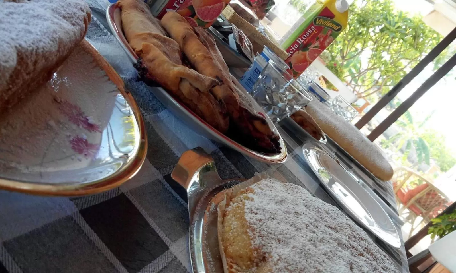 Food and drinks in B&B Villa Francesco