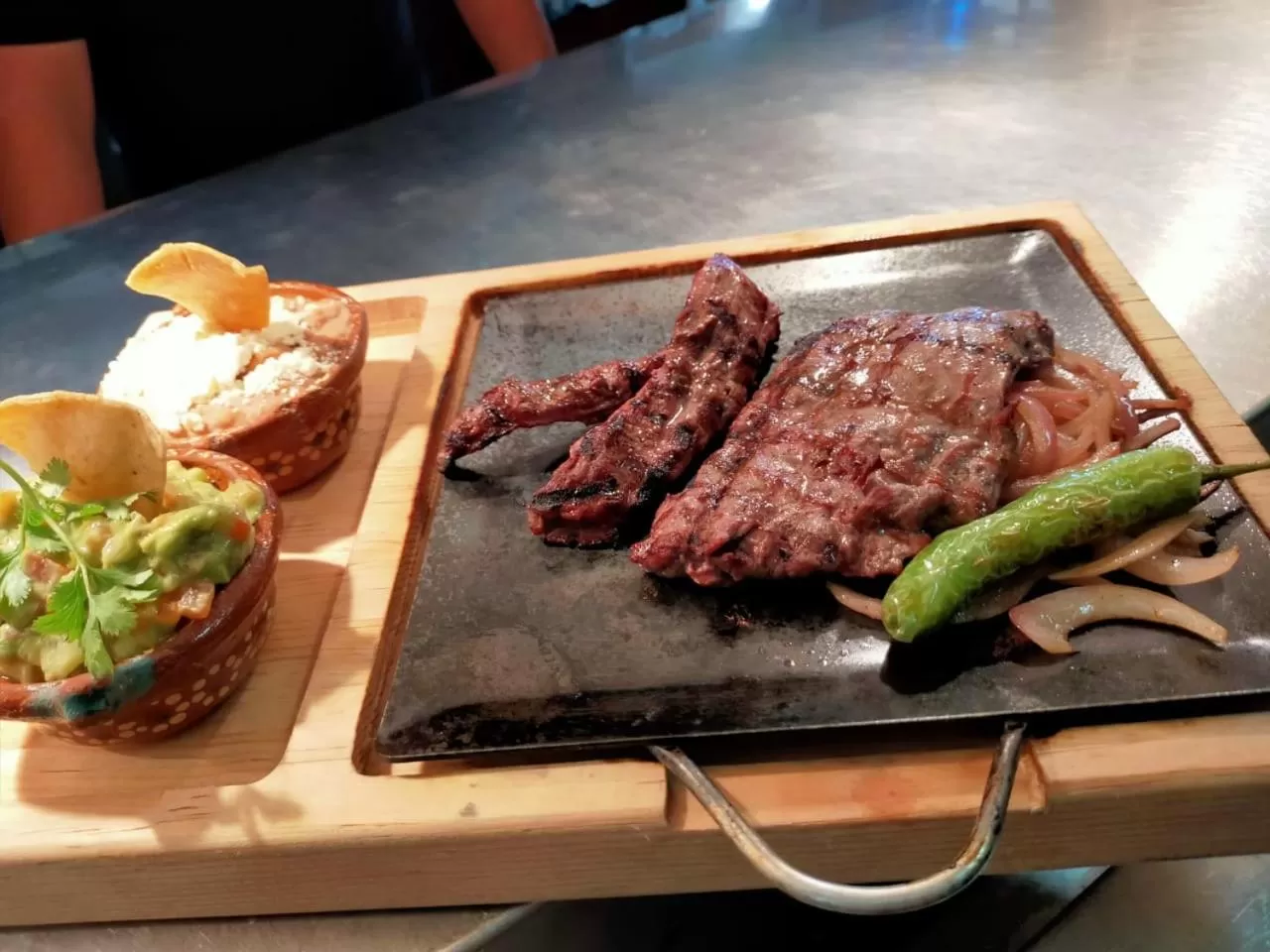 Restaurant/places to eat in Concierge Plaza La Villa