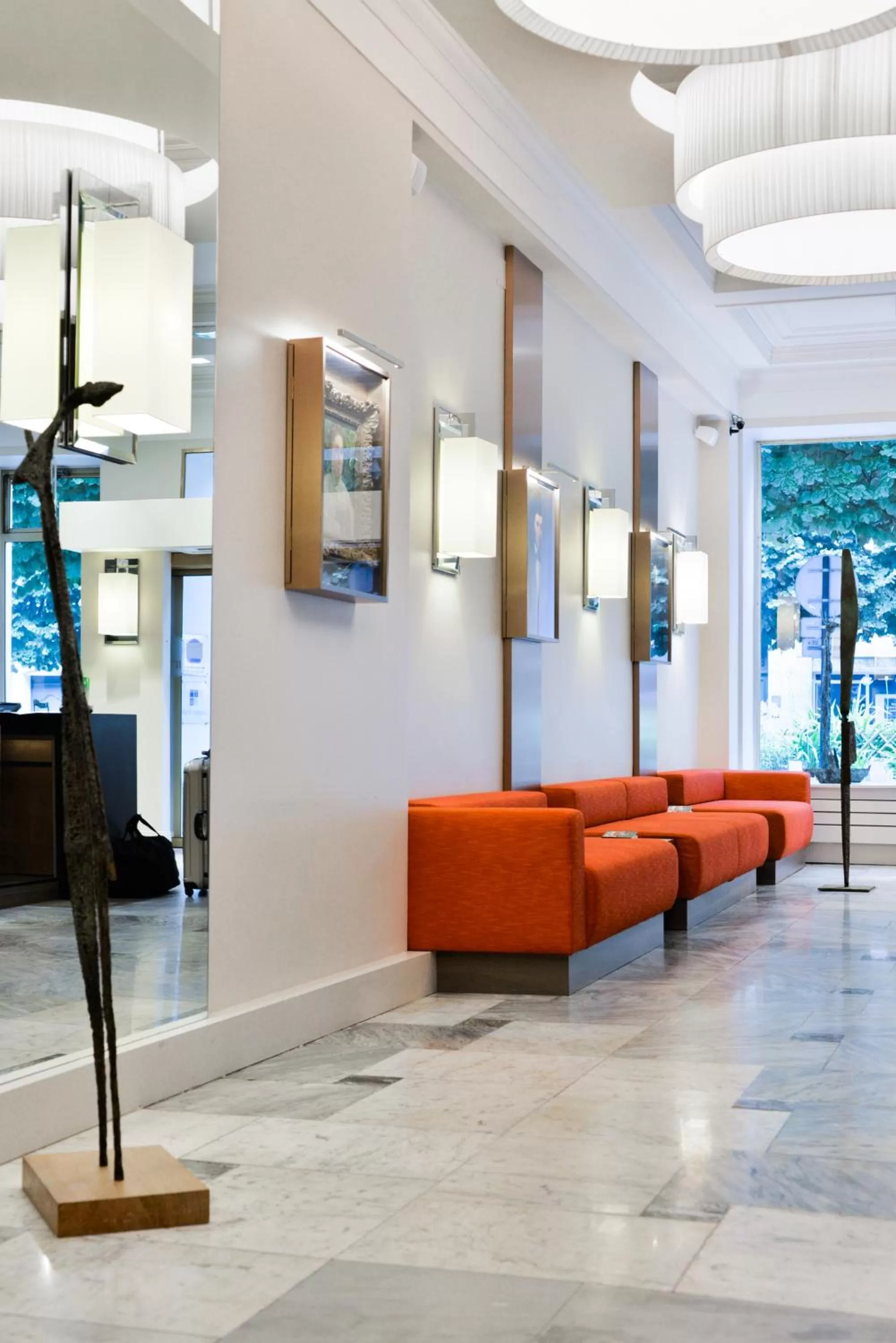 Lobby or reception in Hôtel Mercure Bayonne Centre Le Grand Hotel