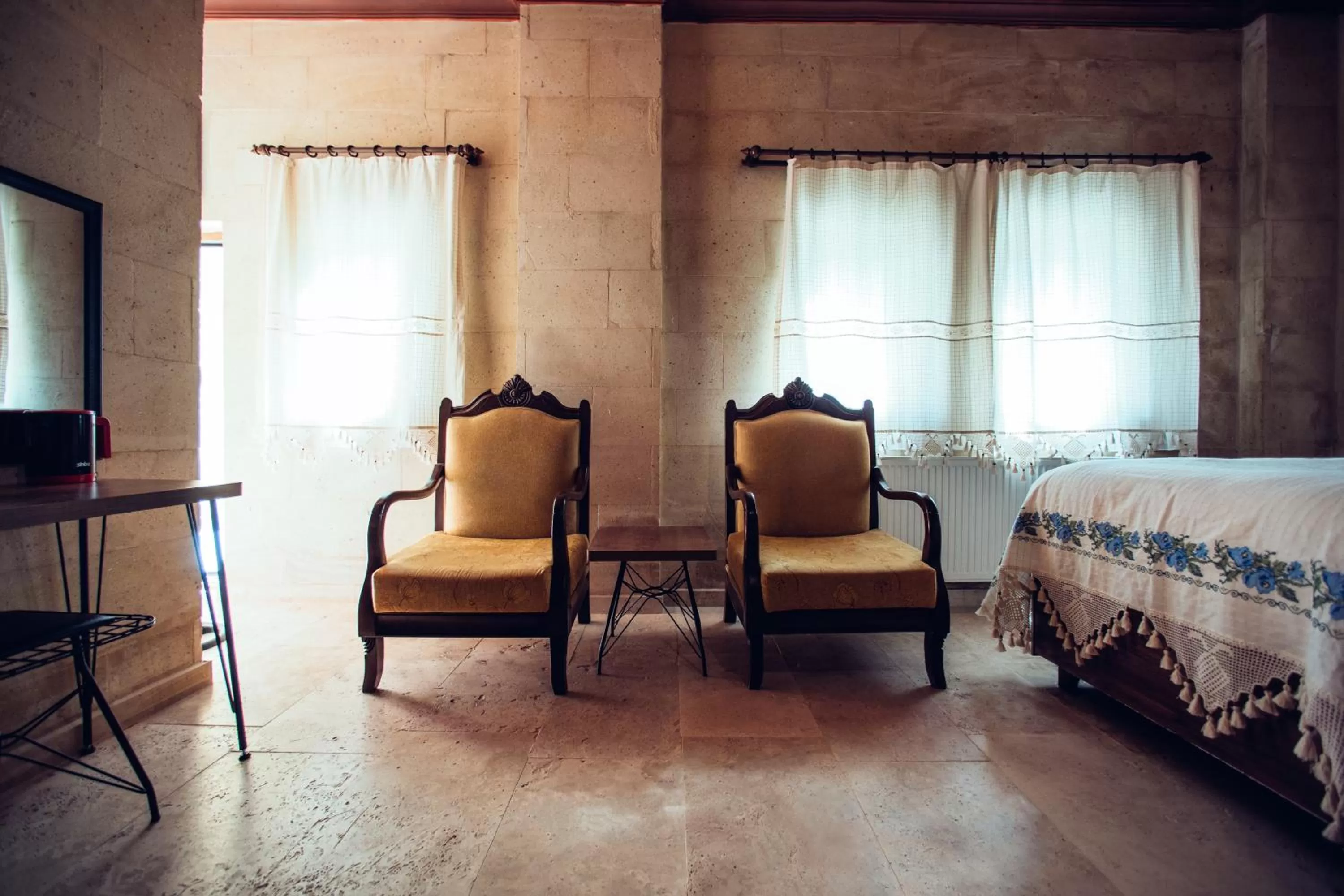 Bed in Azalea Terrace Cave Hotel