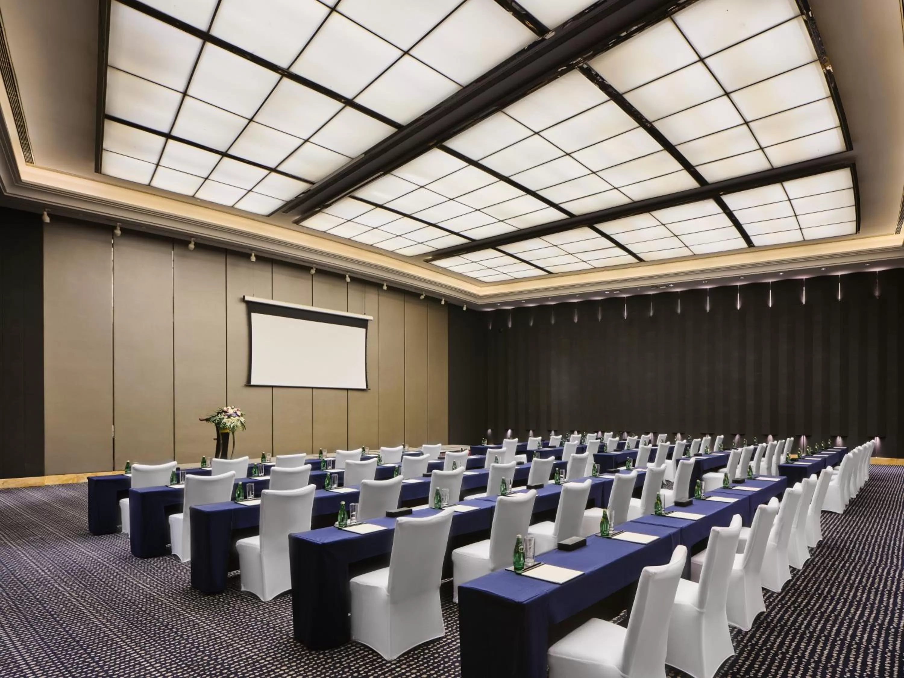 Meeting/conference room in InterContinental Hangzhou ICC by IHG