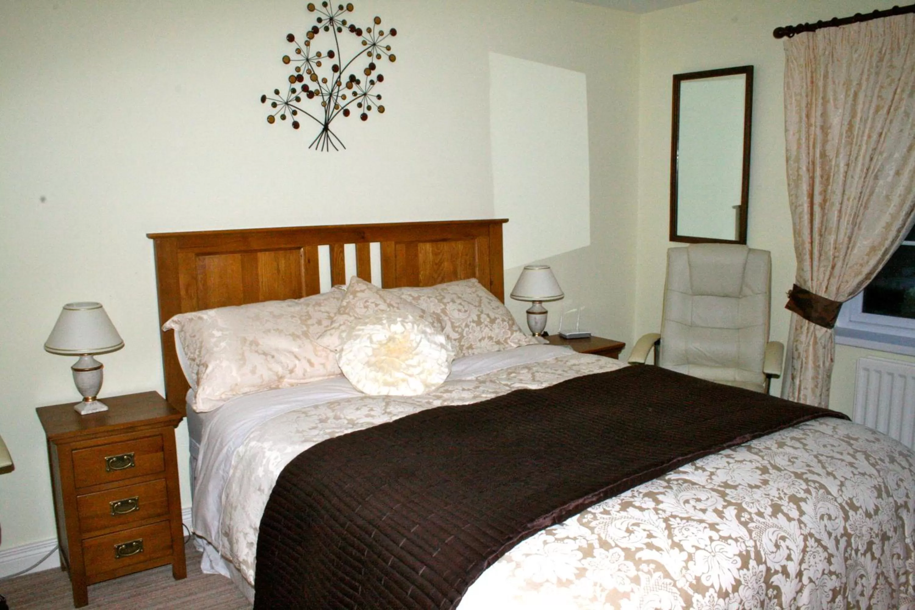 Bed in Ballyharvey B&B