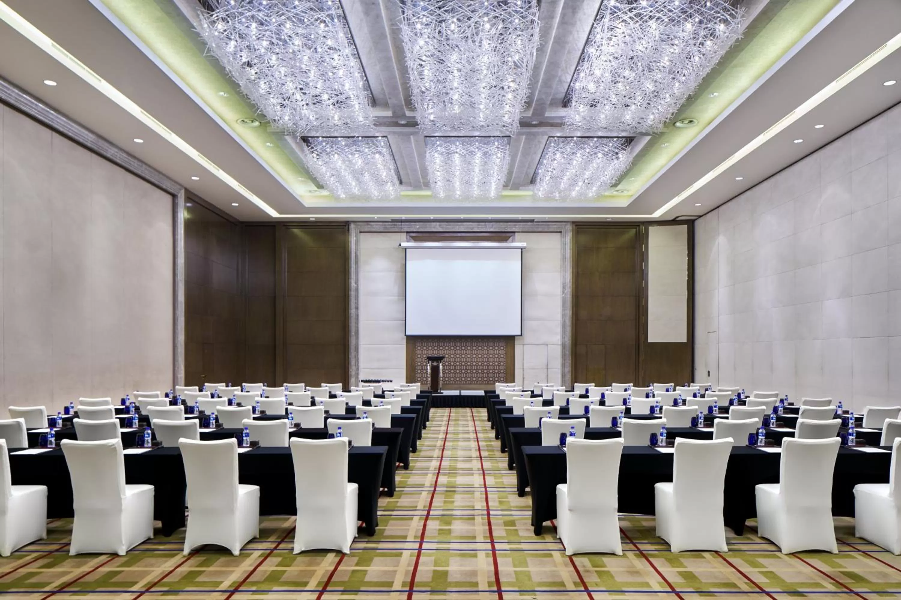 Banquet/Function facilities in Crowne Plaza Beijing Lido by IHG