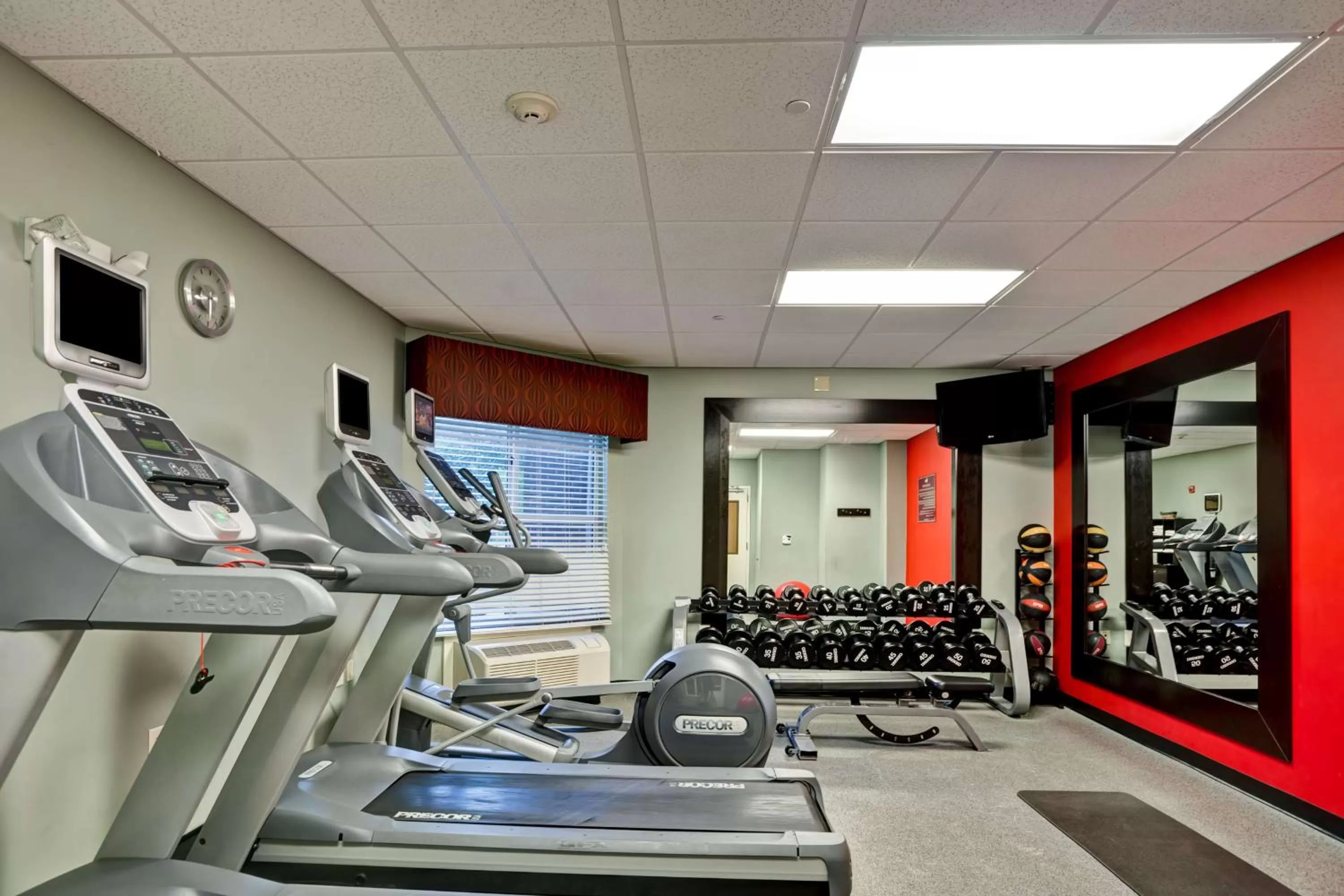 Fitness centre/facilities in Homewood Suites by Hilton Bel Air