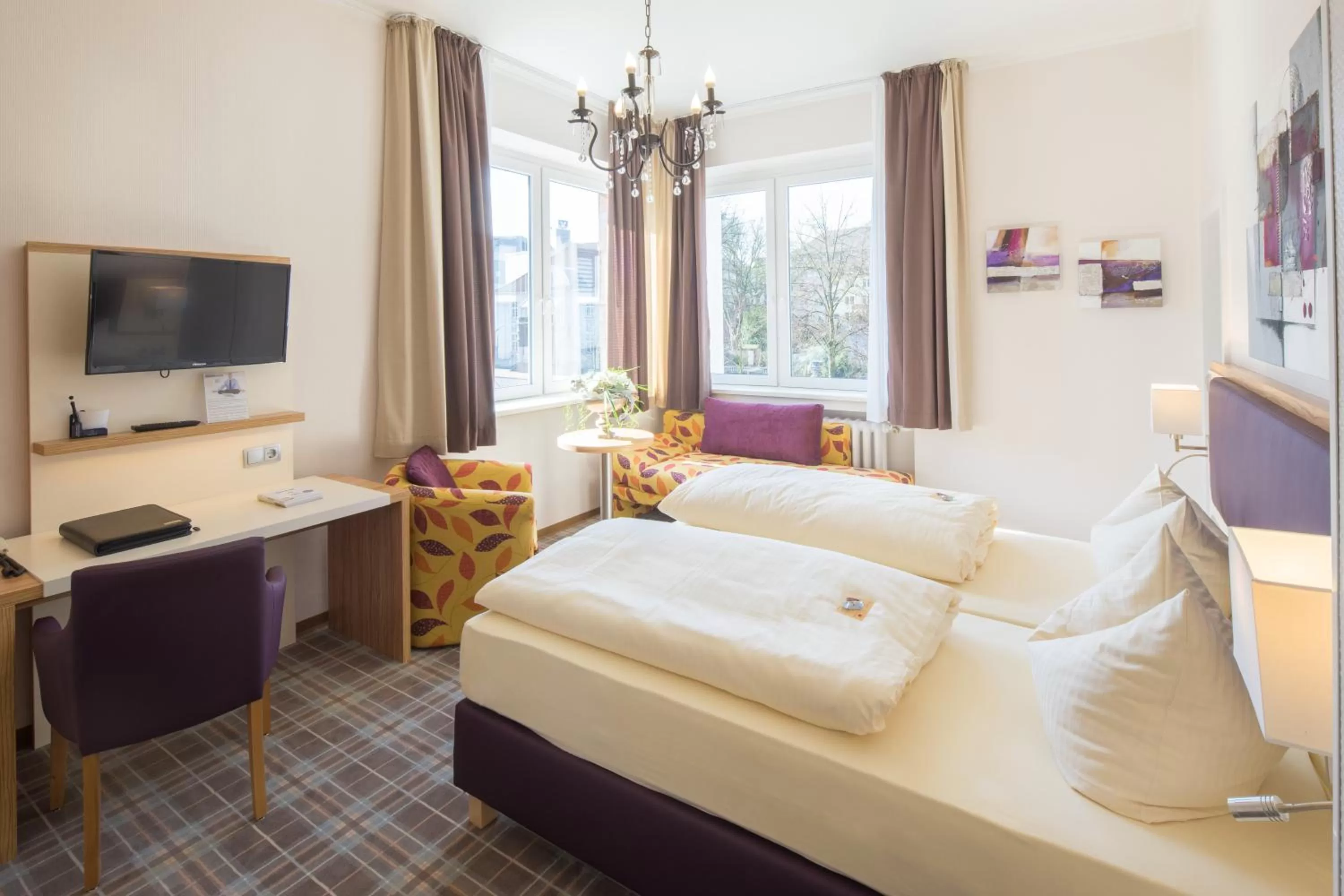 Bedroom, Bed in Hotel Monopol