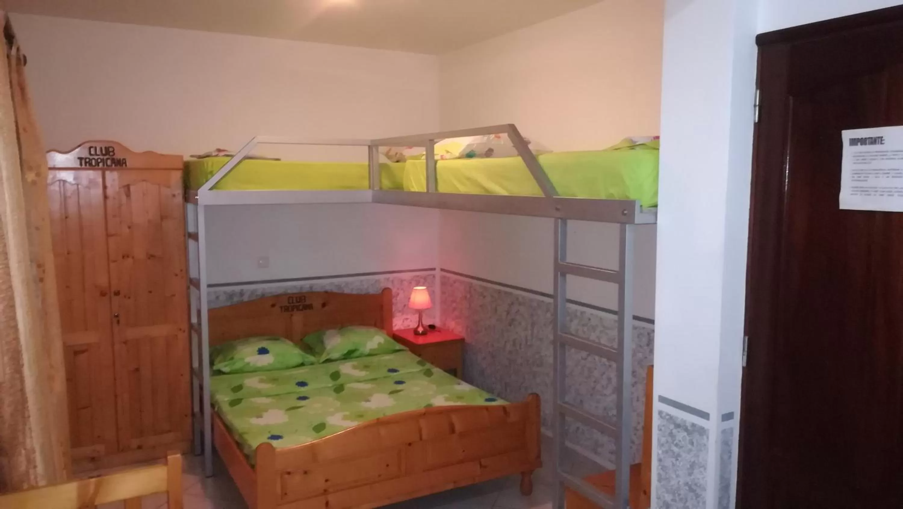 Bunk Bed in Basic Hotel