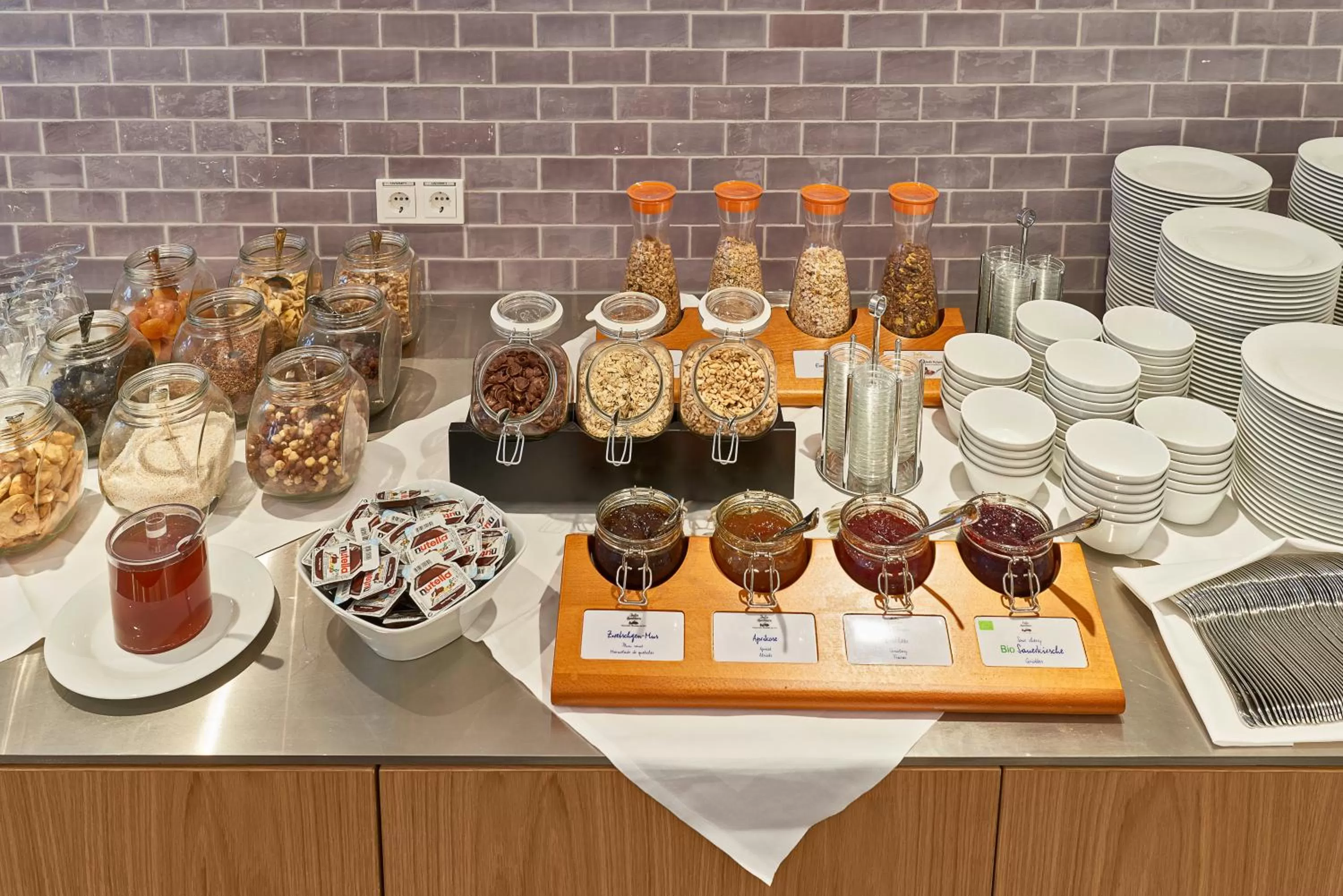 Breakfast in Hotel Elbresidenz an der Therme