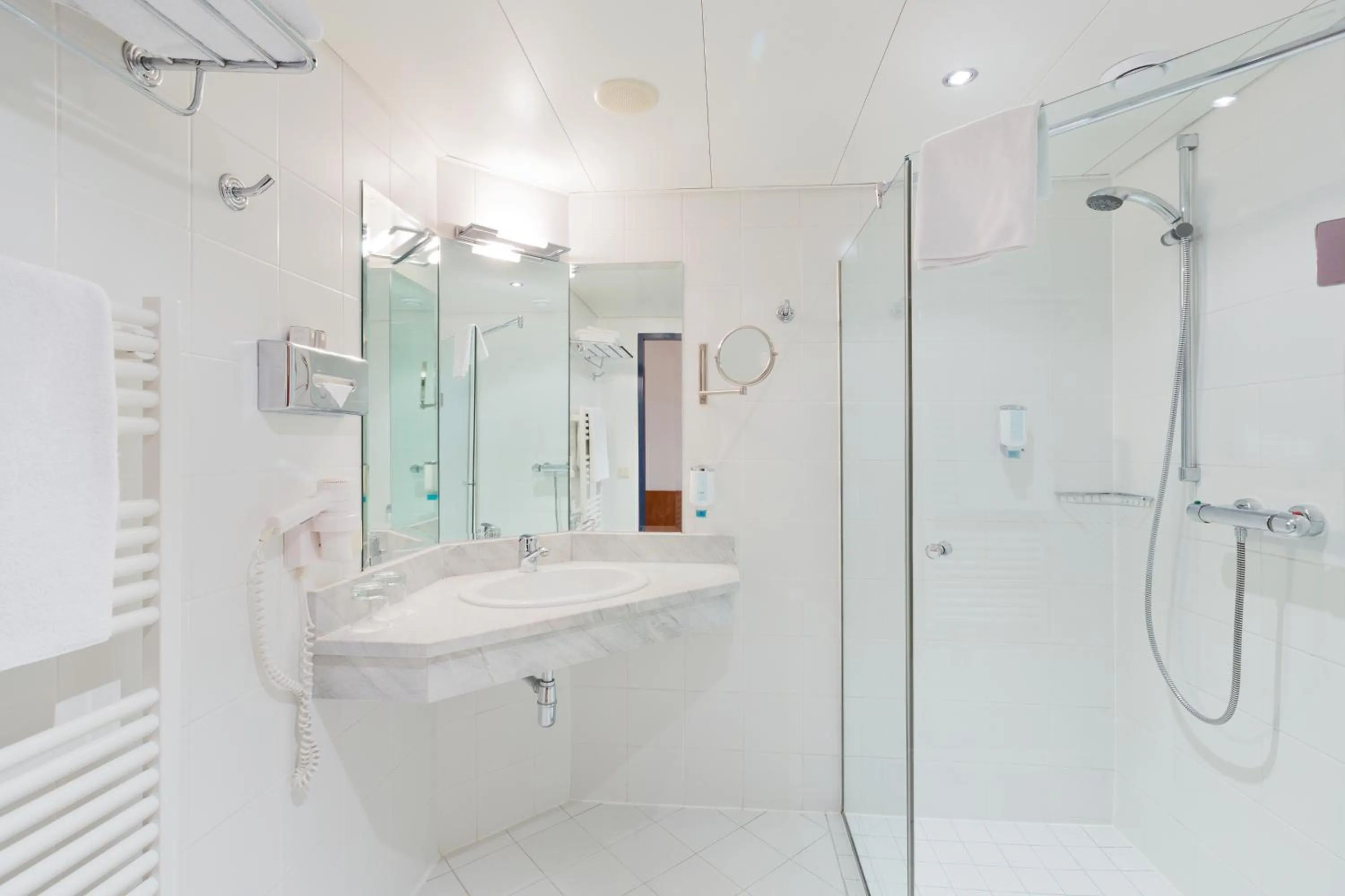 Bathroom in Vienna Sporthotel