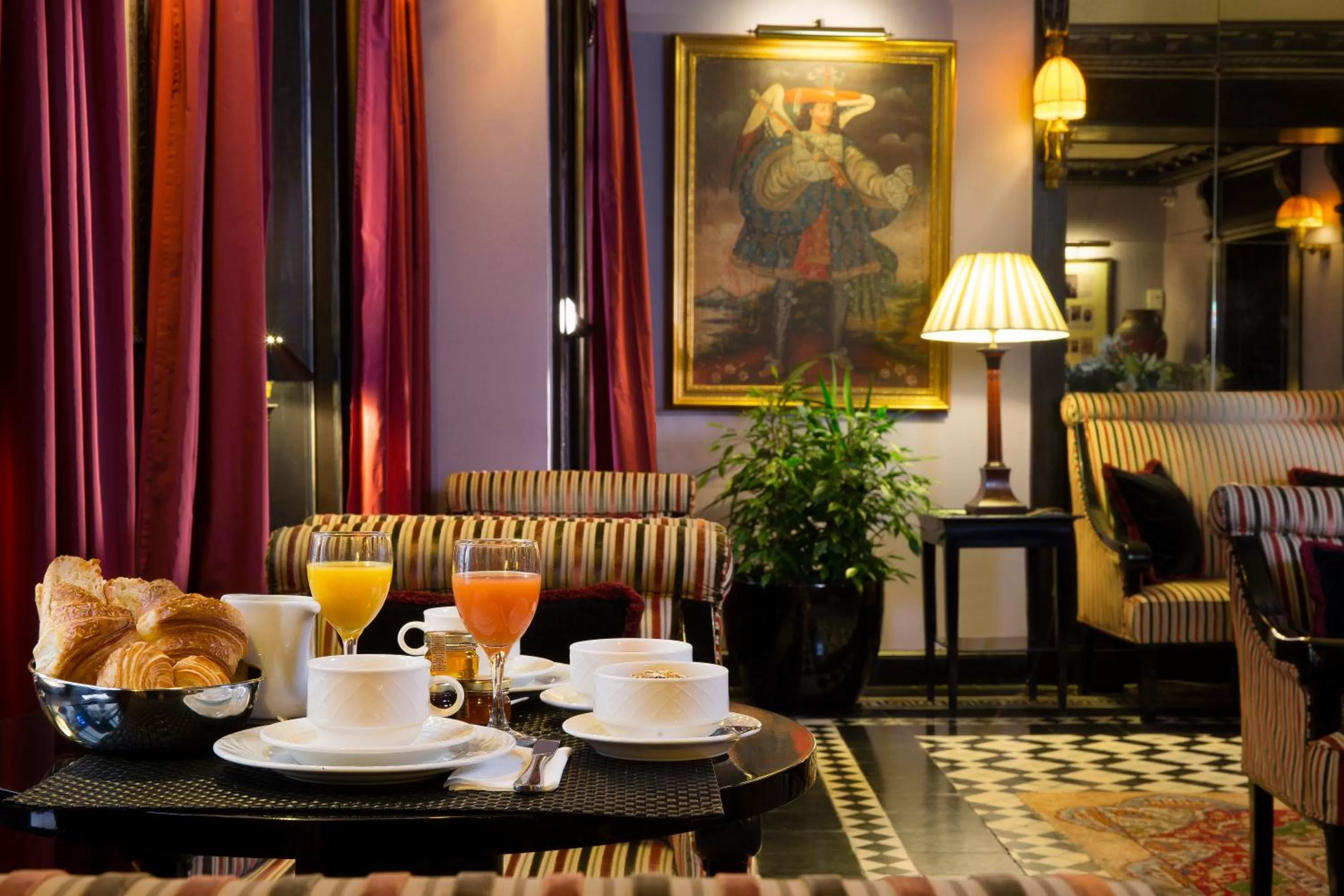 Lobby or reception in Hotel La Villa d'Estrées - Saint-Germain