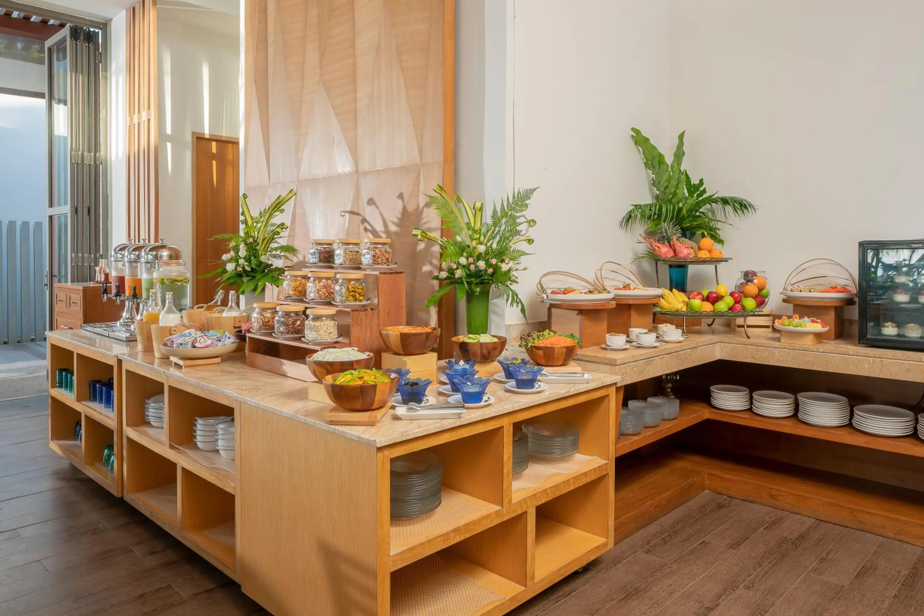 Buffet breakfast in Synergy Samui