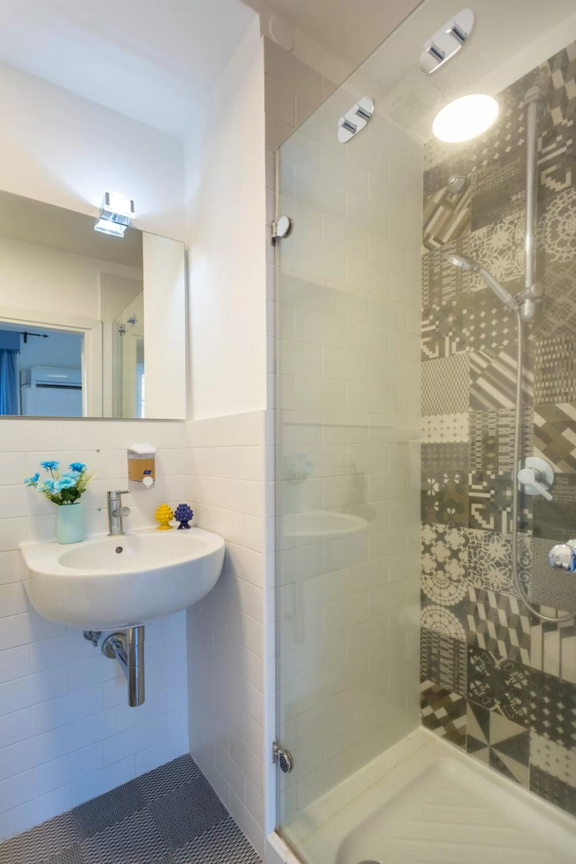 Bathroom in Palazzo Bruca Catania