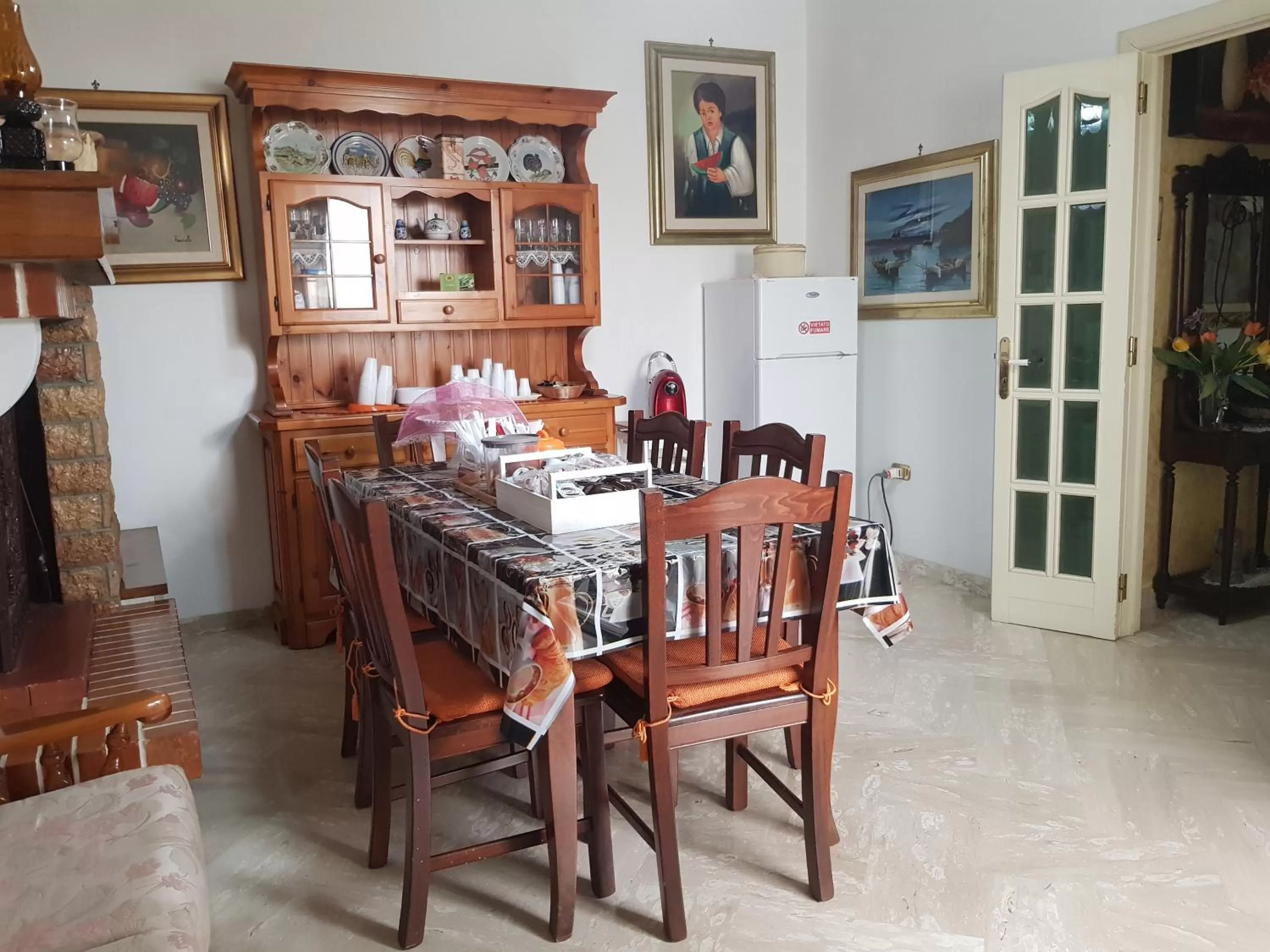 Restaurant/Places to Eat in B&B LU SULE