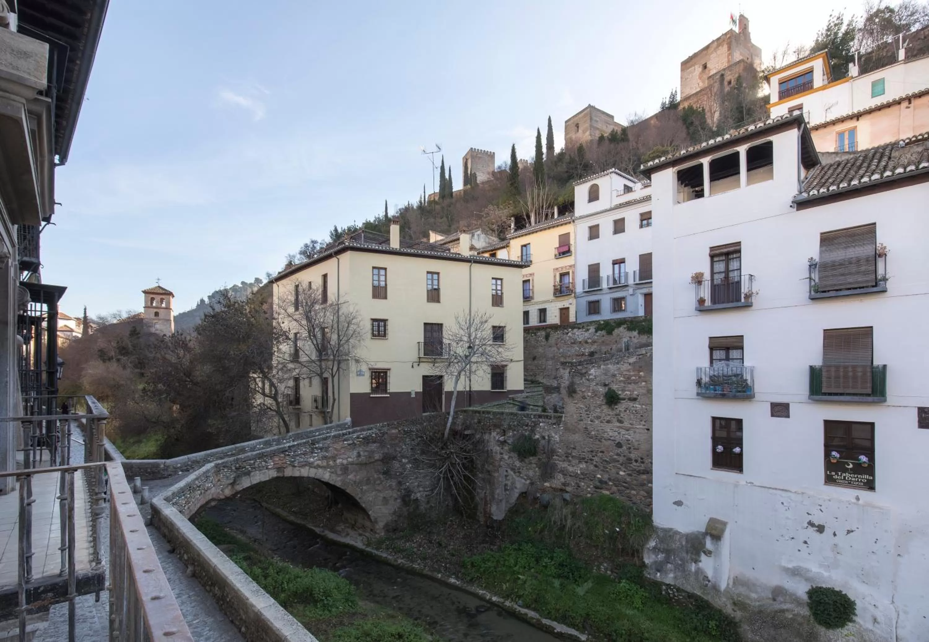 Nearby landmark in Shine Albayzín