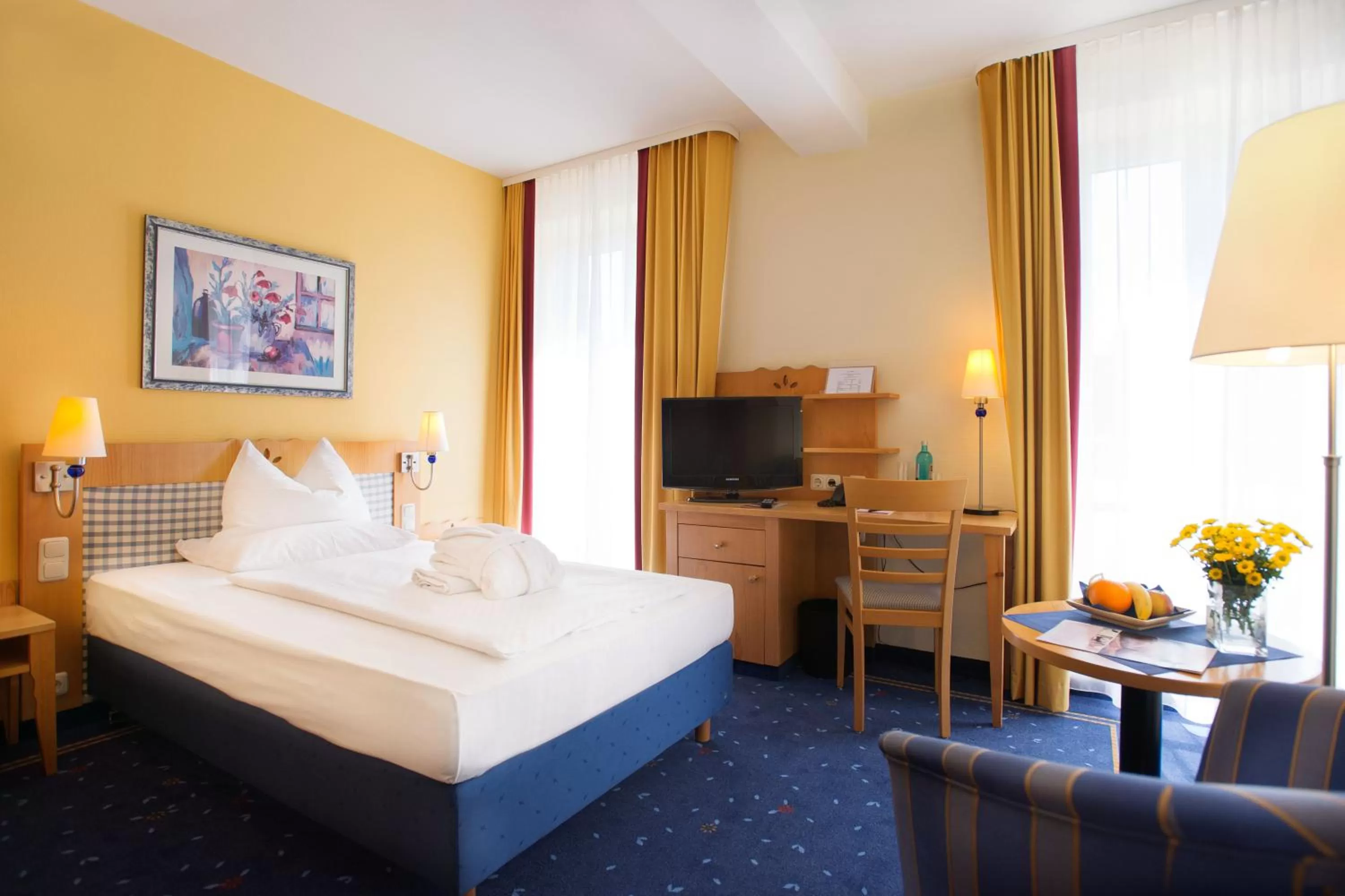 Bedroom, Bed in H+ Hotel & SPA Friedrichroda