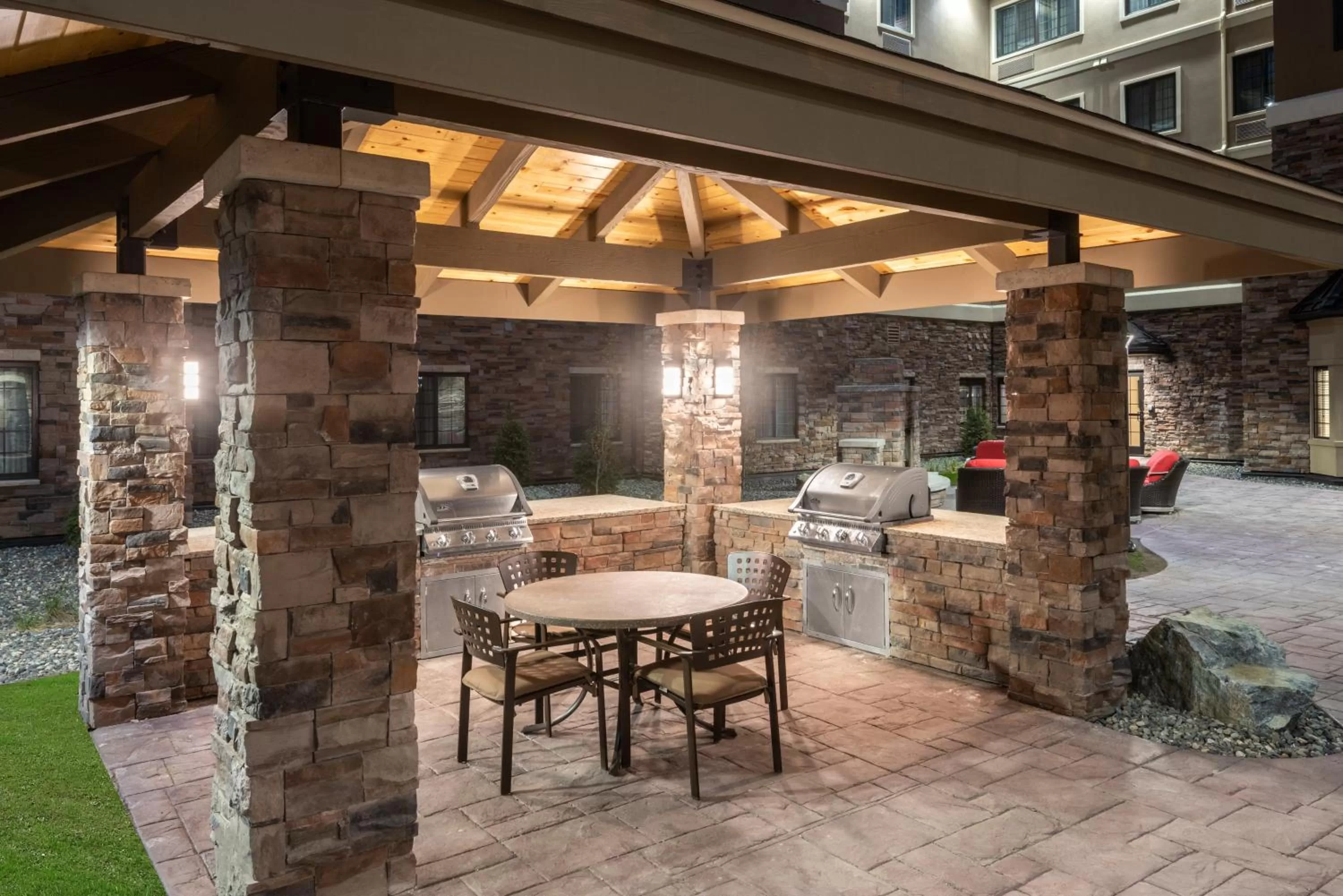 Lobby or reception in Staybridge Suites Anchorage by IHG