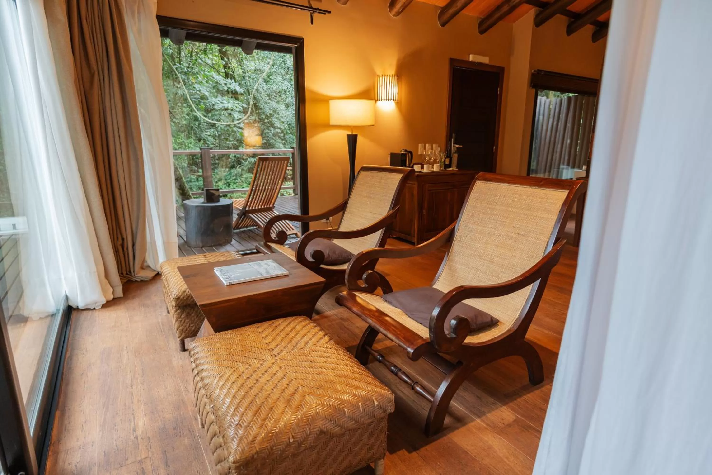 Living room in Loi Suites Iguazu Hotel