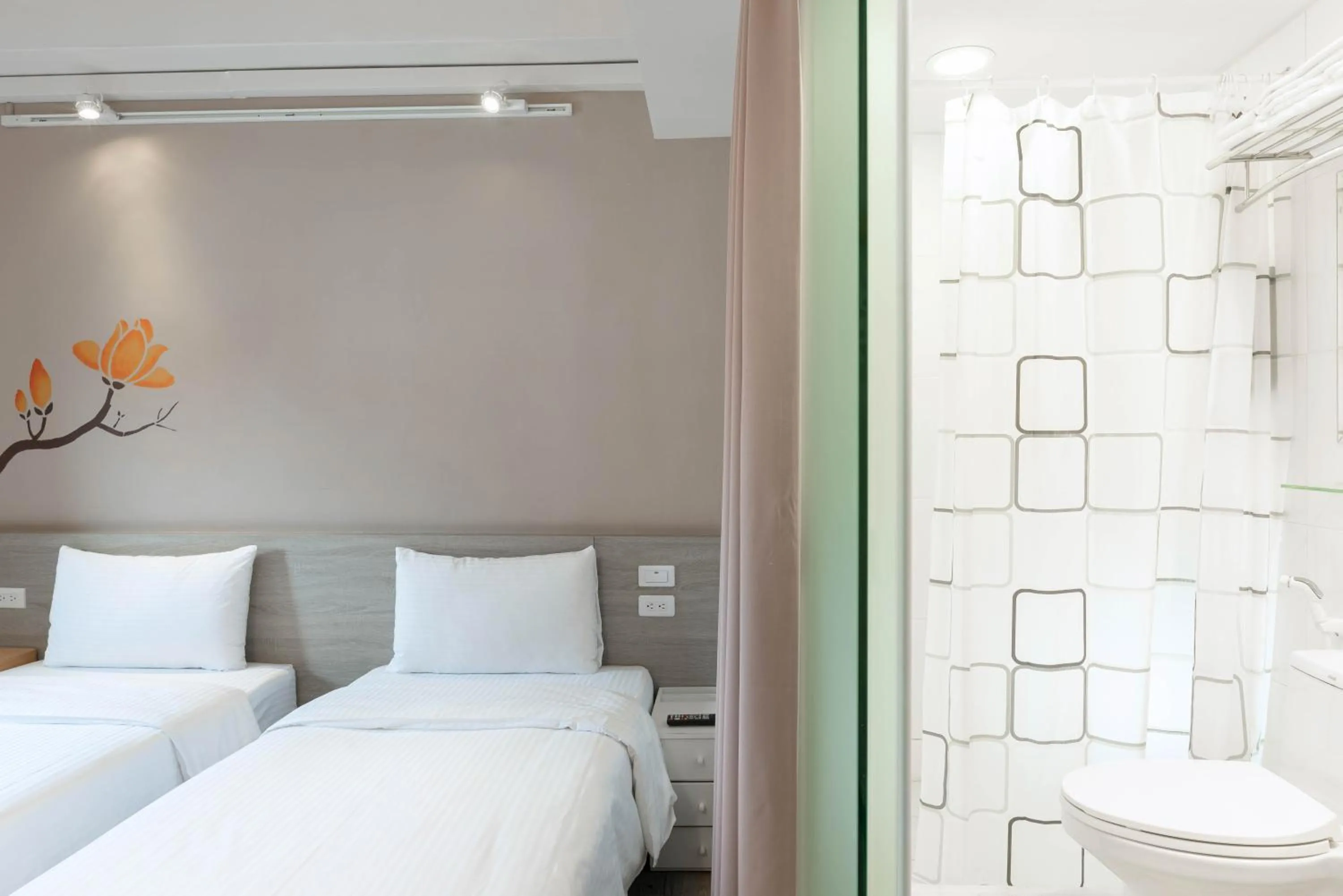 Bed in Uno Backpackers Inn