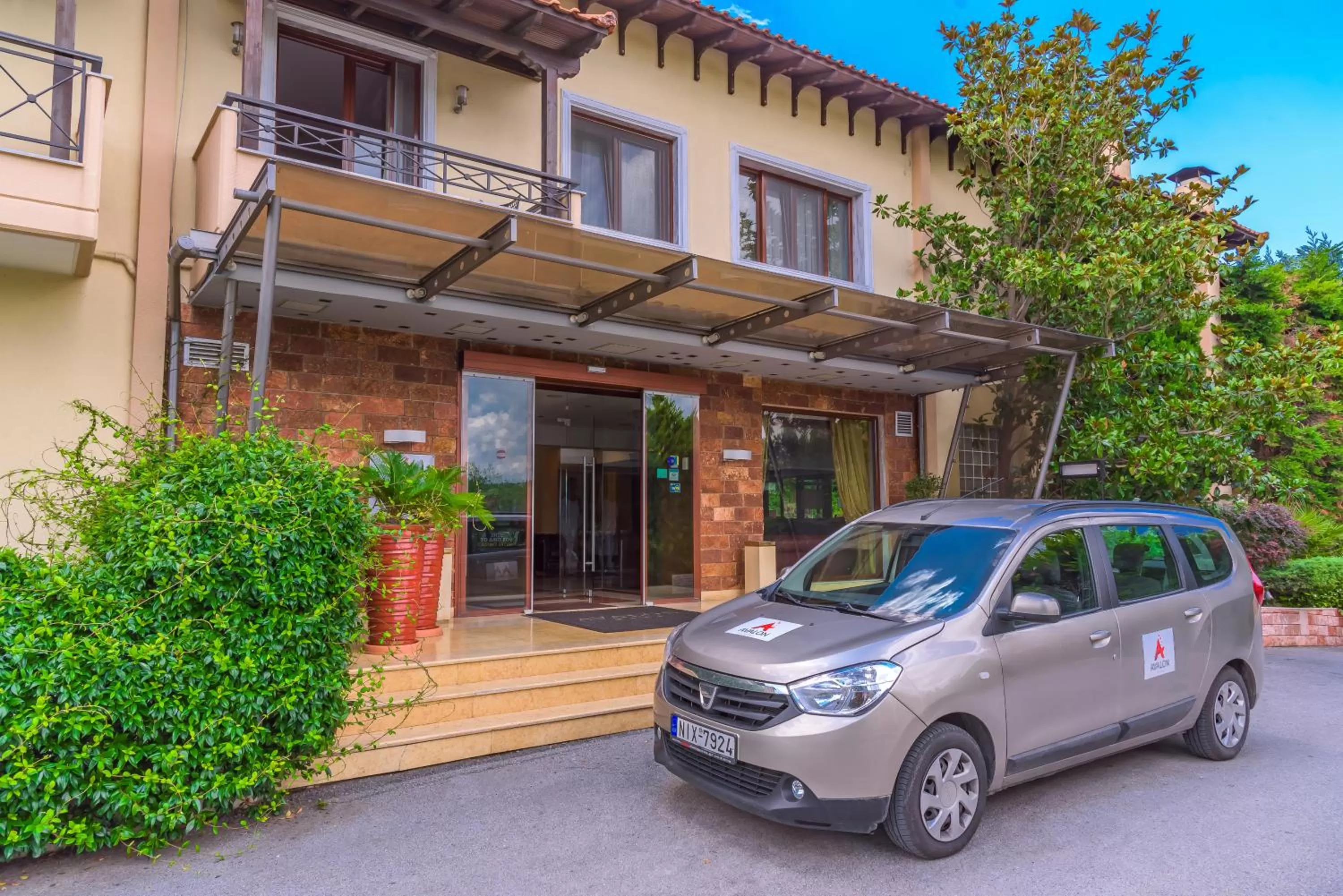 Facade/entrance in Avalon Airport Hotel Thessaloniki