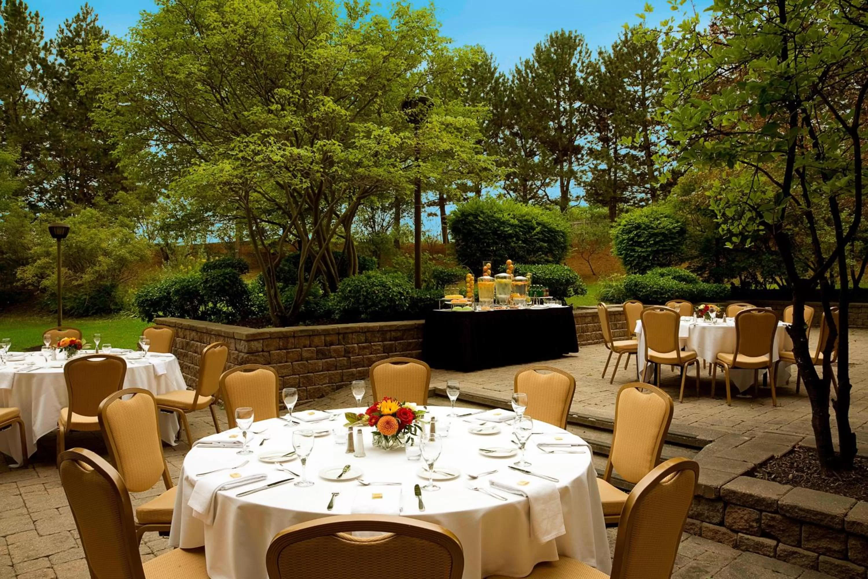 Meeting/conference room in Toronto Airport Marriott Hotel