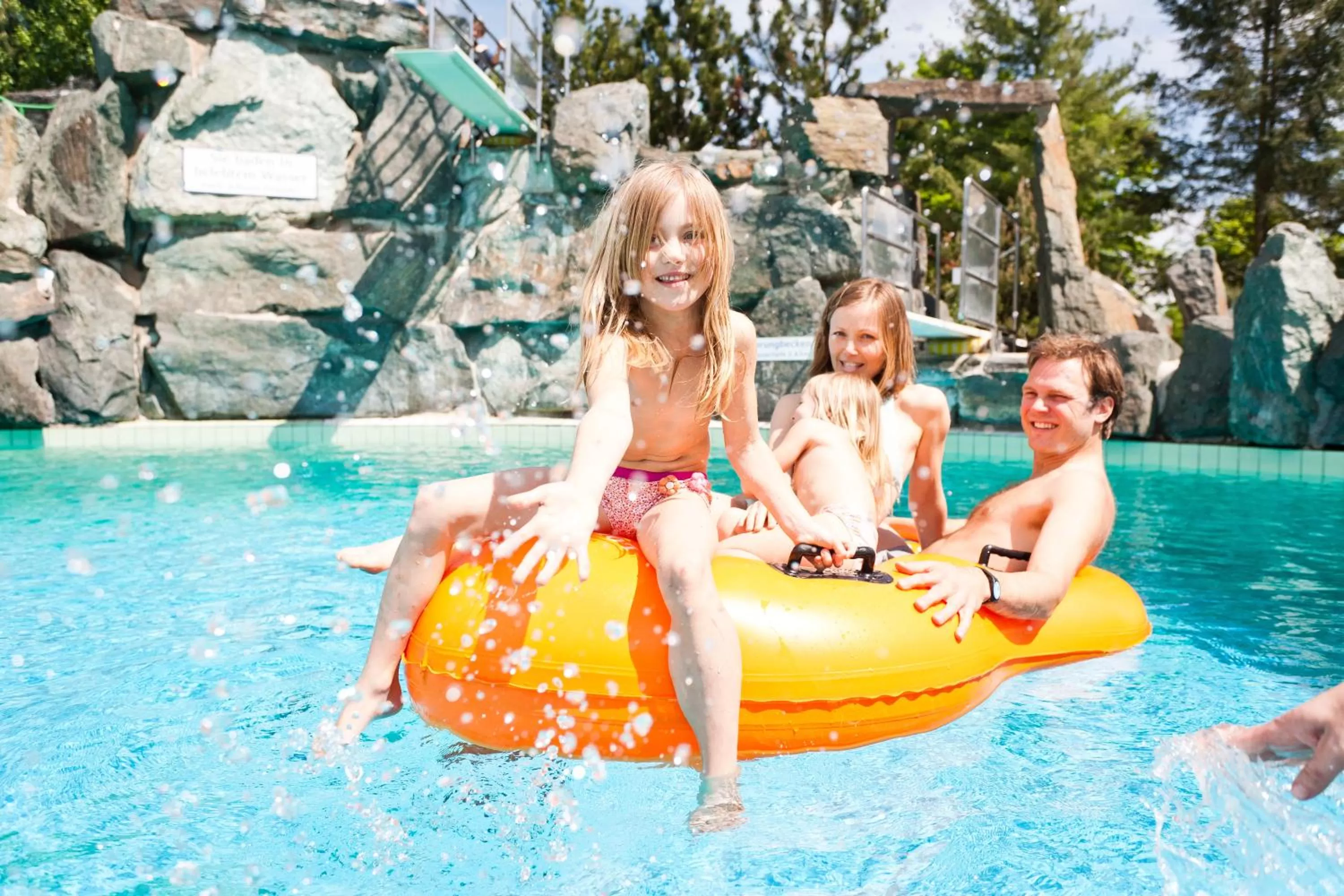 Aqua park in Thermenhof PuchasPLUS Loipersdorf
