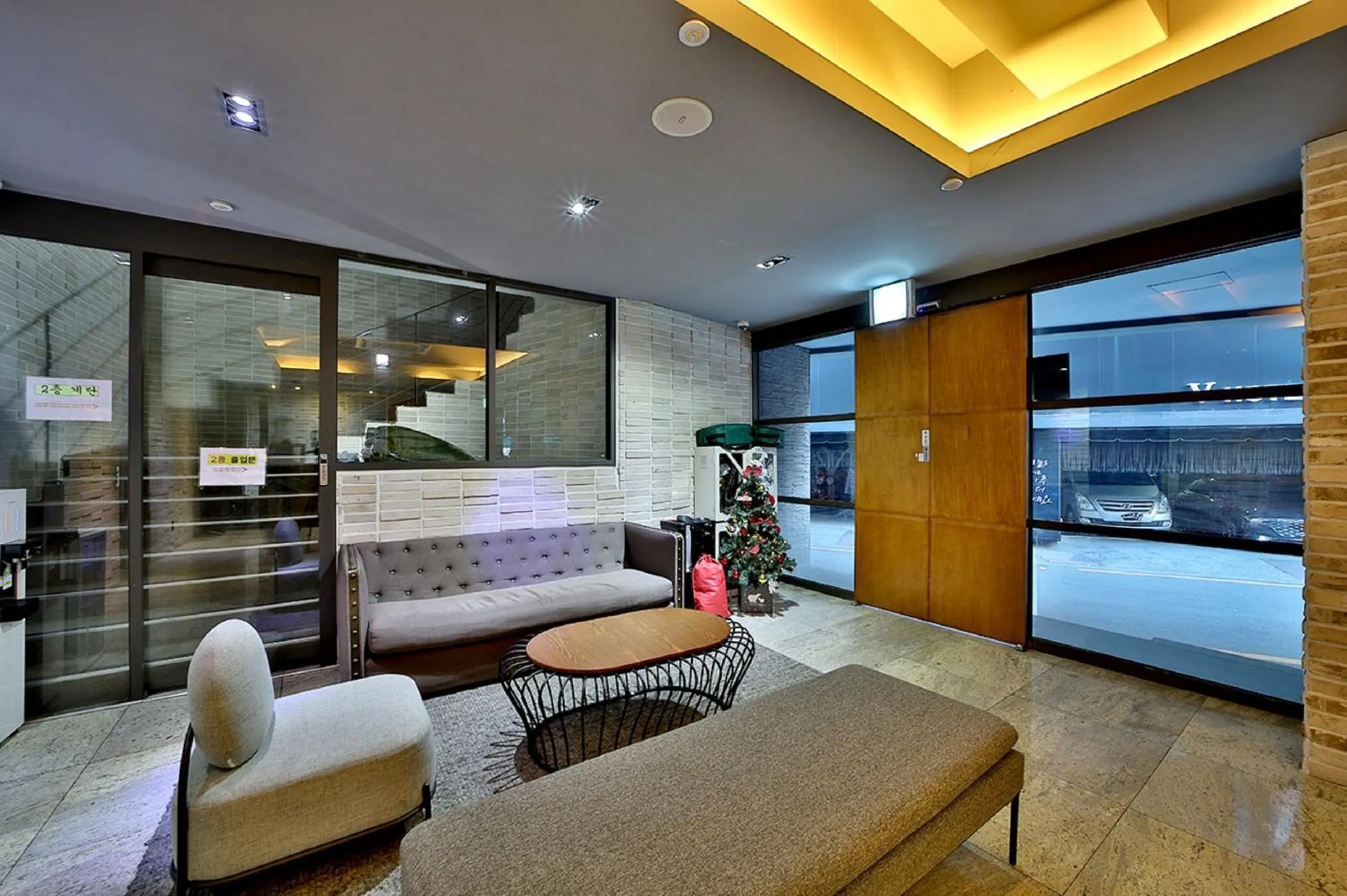 Lobby or reception in Seomyeon Hound Hotel 1st Street