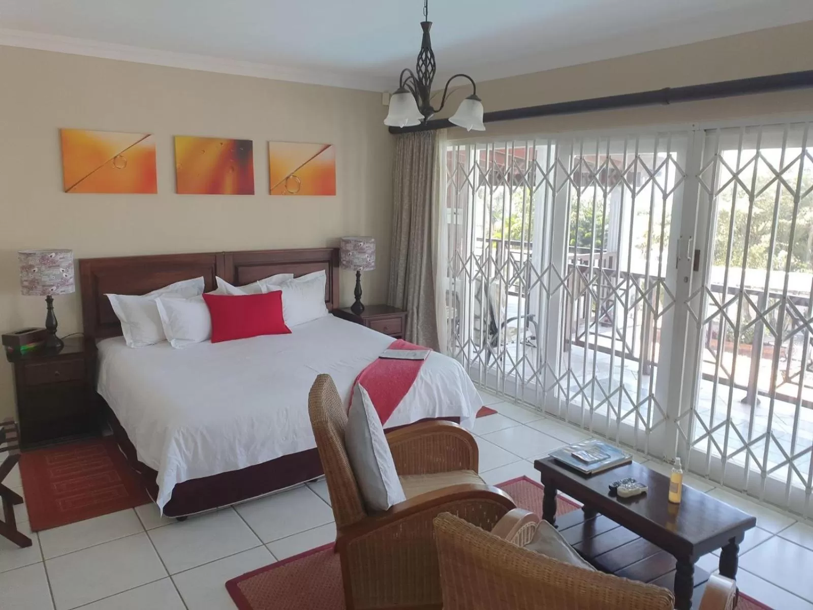 Ingwe Manor Guesthouse