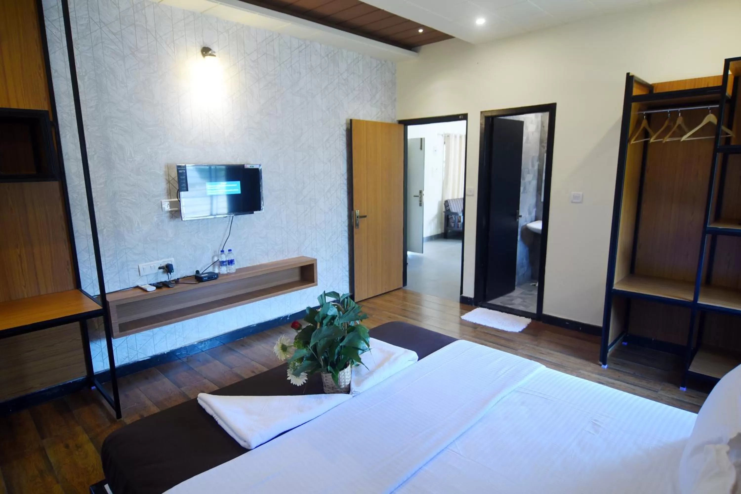 Photo of the whole room in DVG Socials Retreat