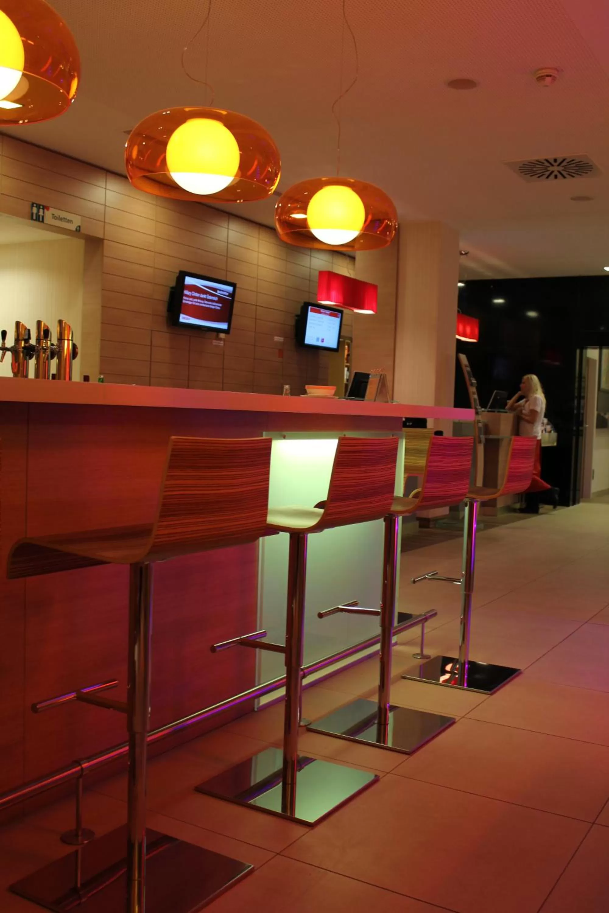Lounge or bar in Ibis Wien Messe