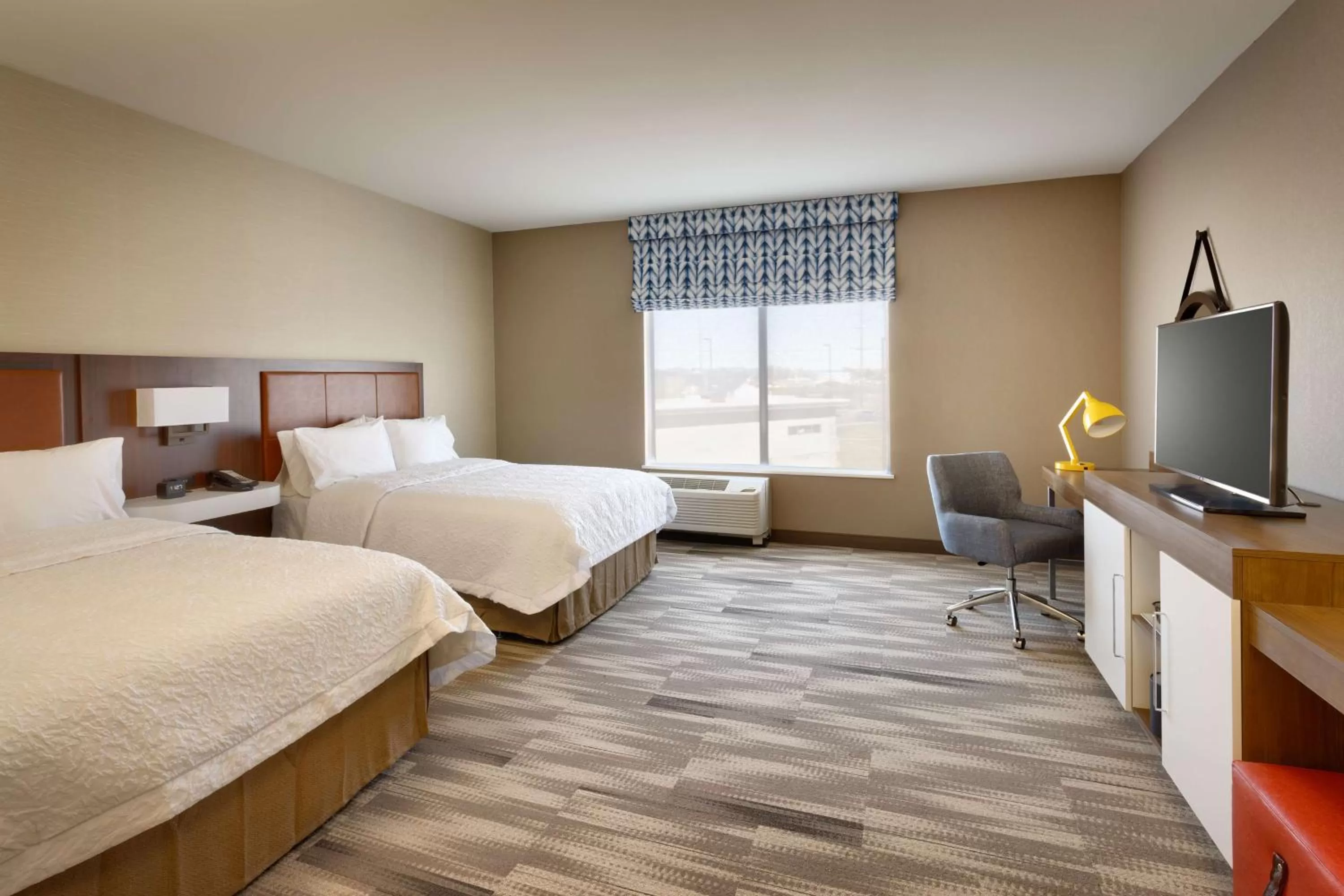 Queen Room with Bath Tub - Mobility Accessible/Non-Smoking in Hampton Inn & Suites Rexburg