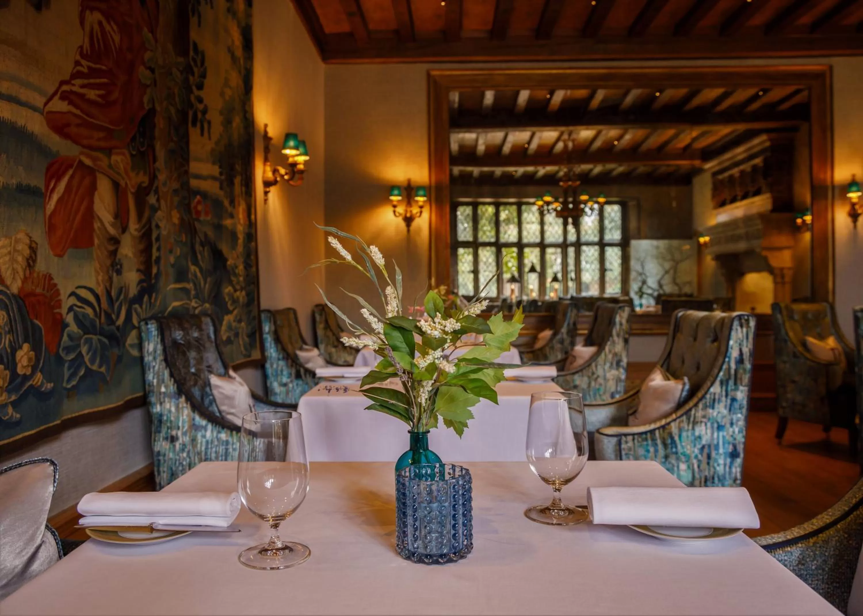 Restaurant/places to eat in Great Fosters - Near Windsor