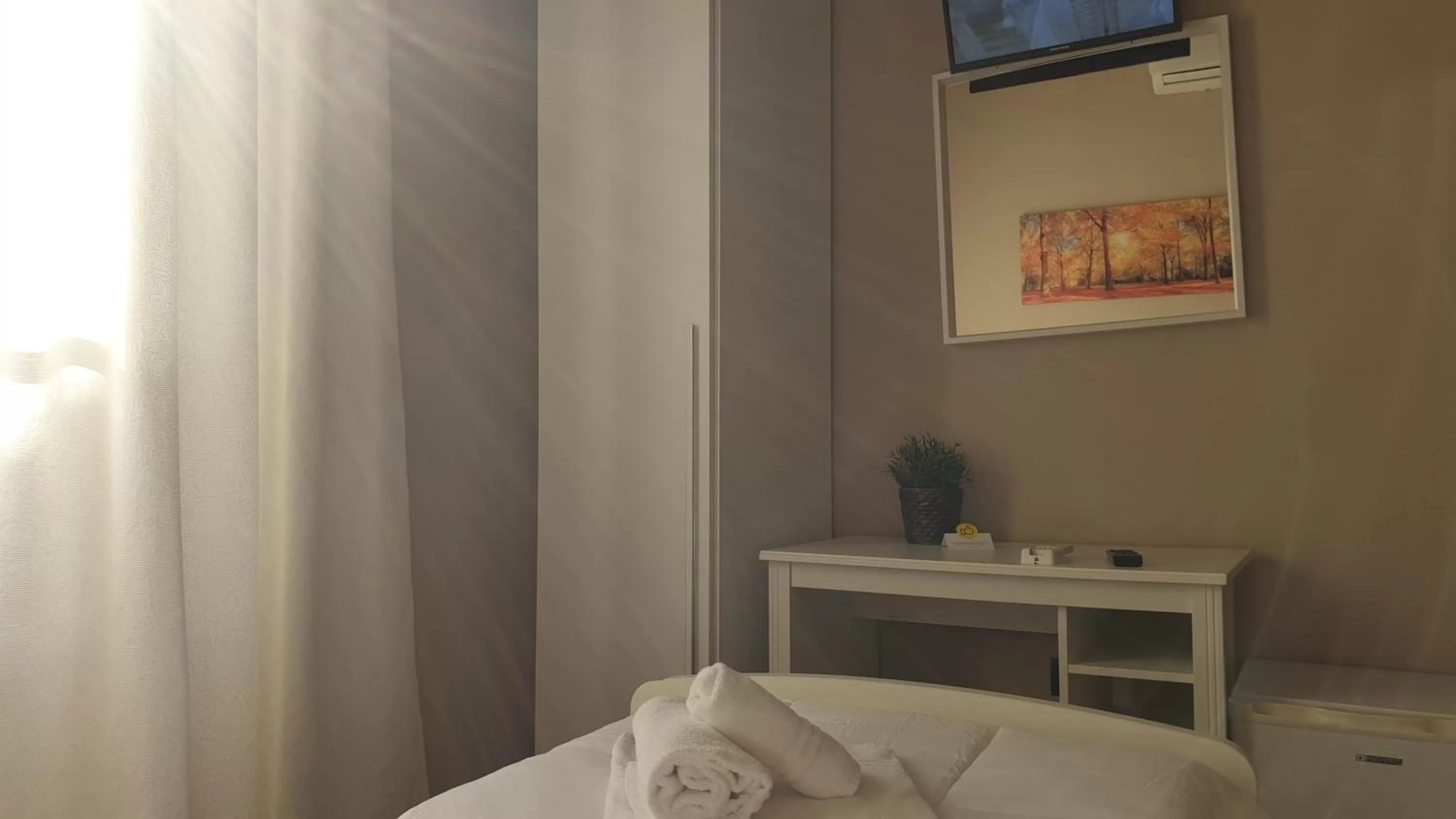 Bedroom, Bed in Albergo la Svolta