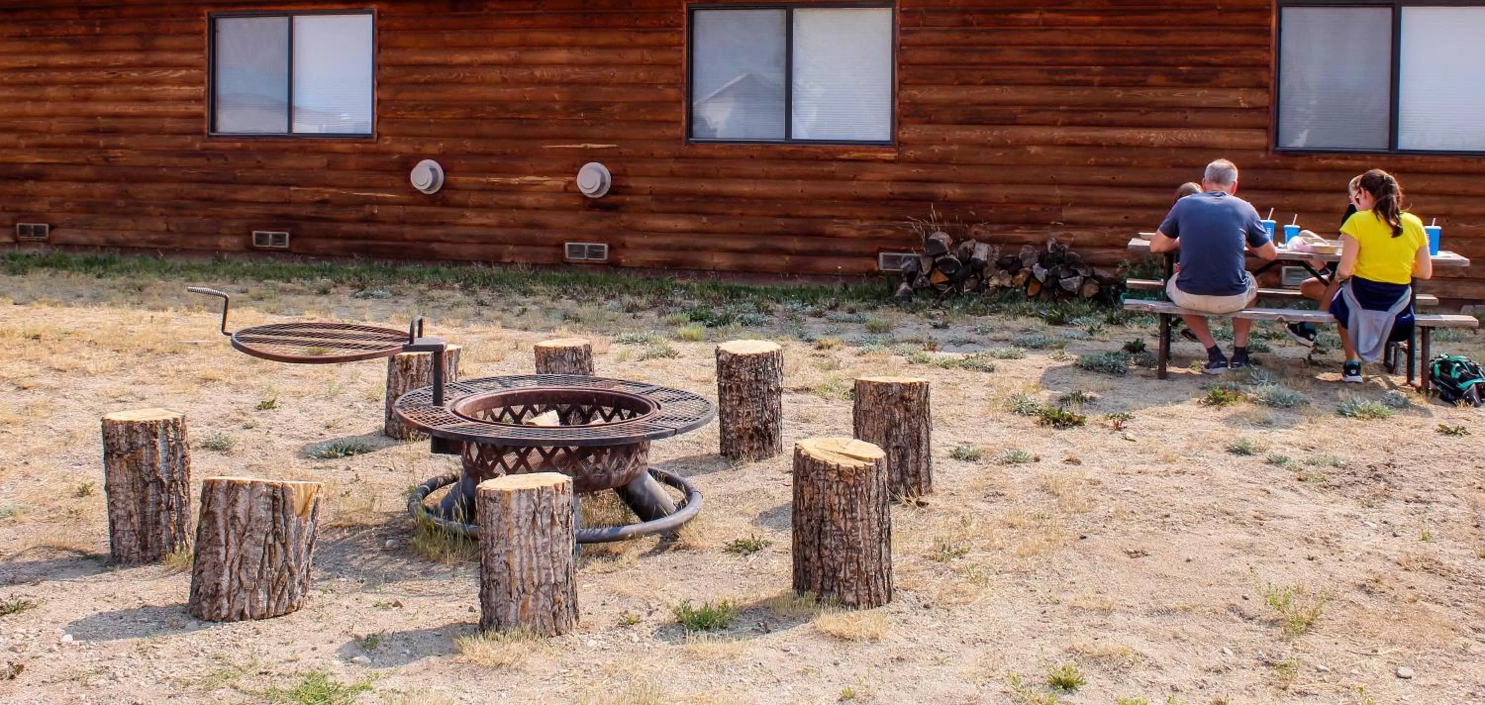 Property building in Boulder Inn