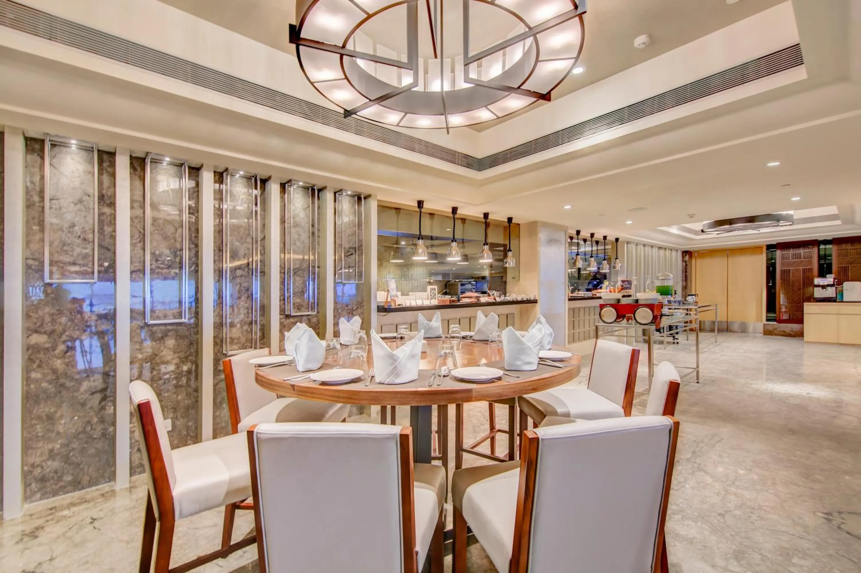 Restaurant/places to eat in Radisson Blu Gorakhpur