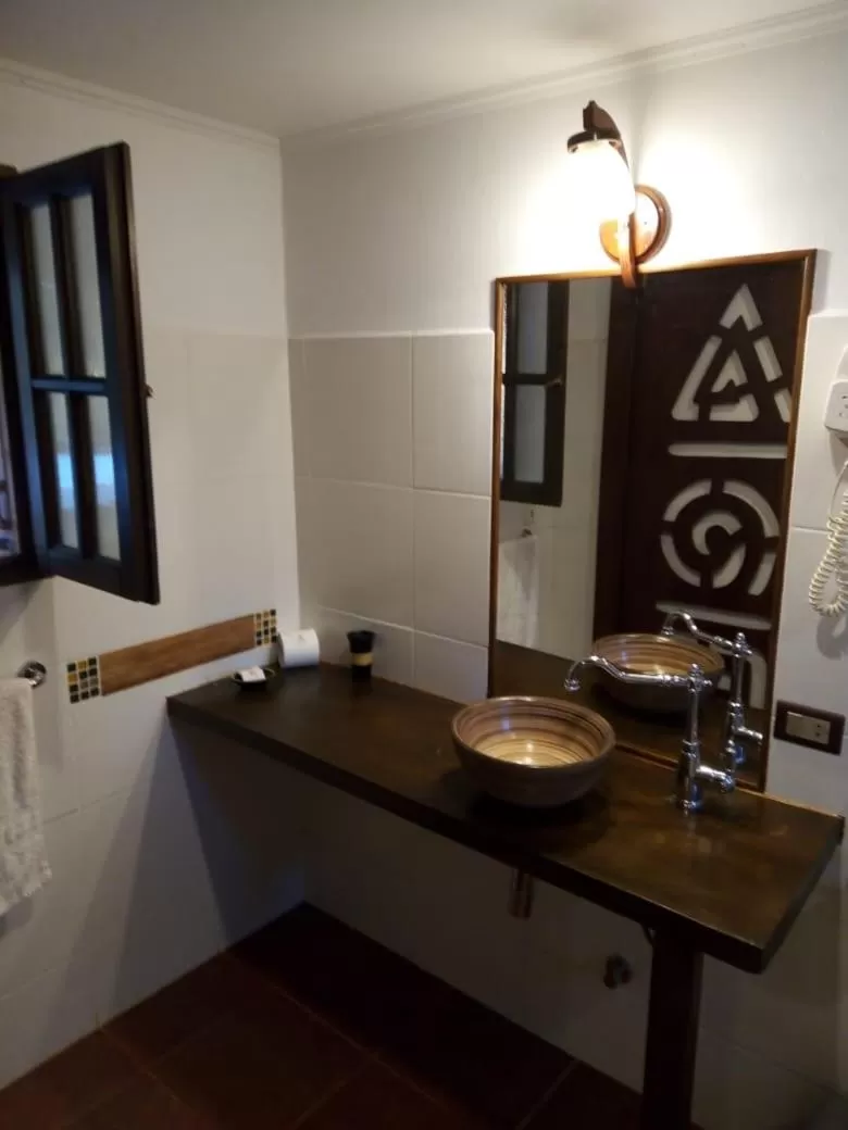 Bathroom in Boutique Hotel De La Fonte & Restaurant