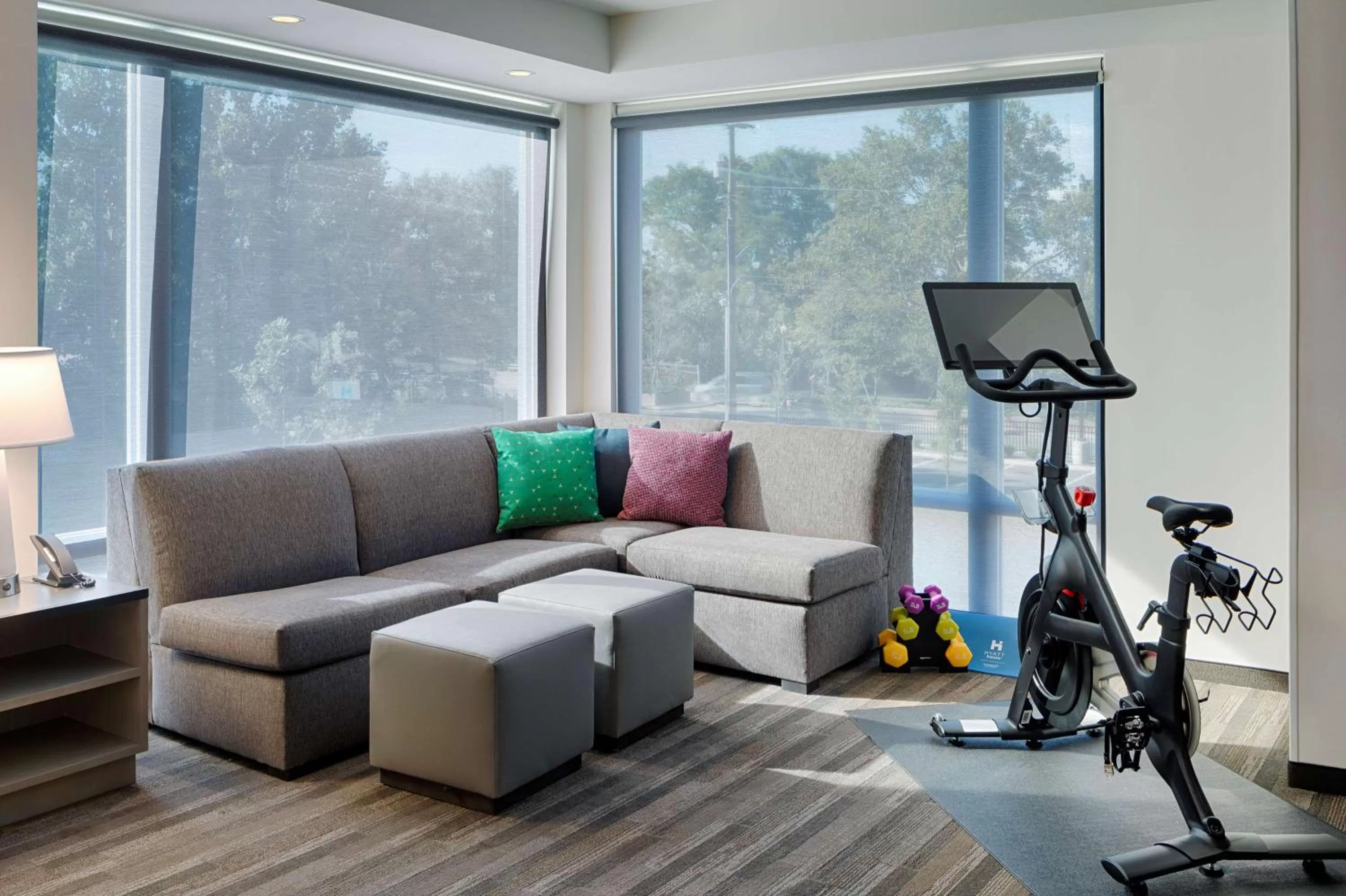 Photo of the whole room in Hyatt House Columbus OSU Short North