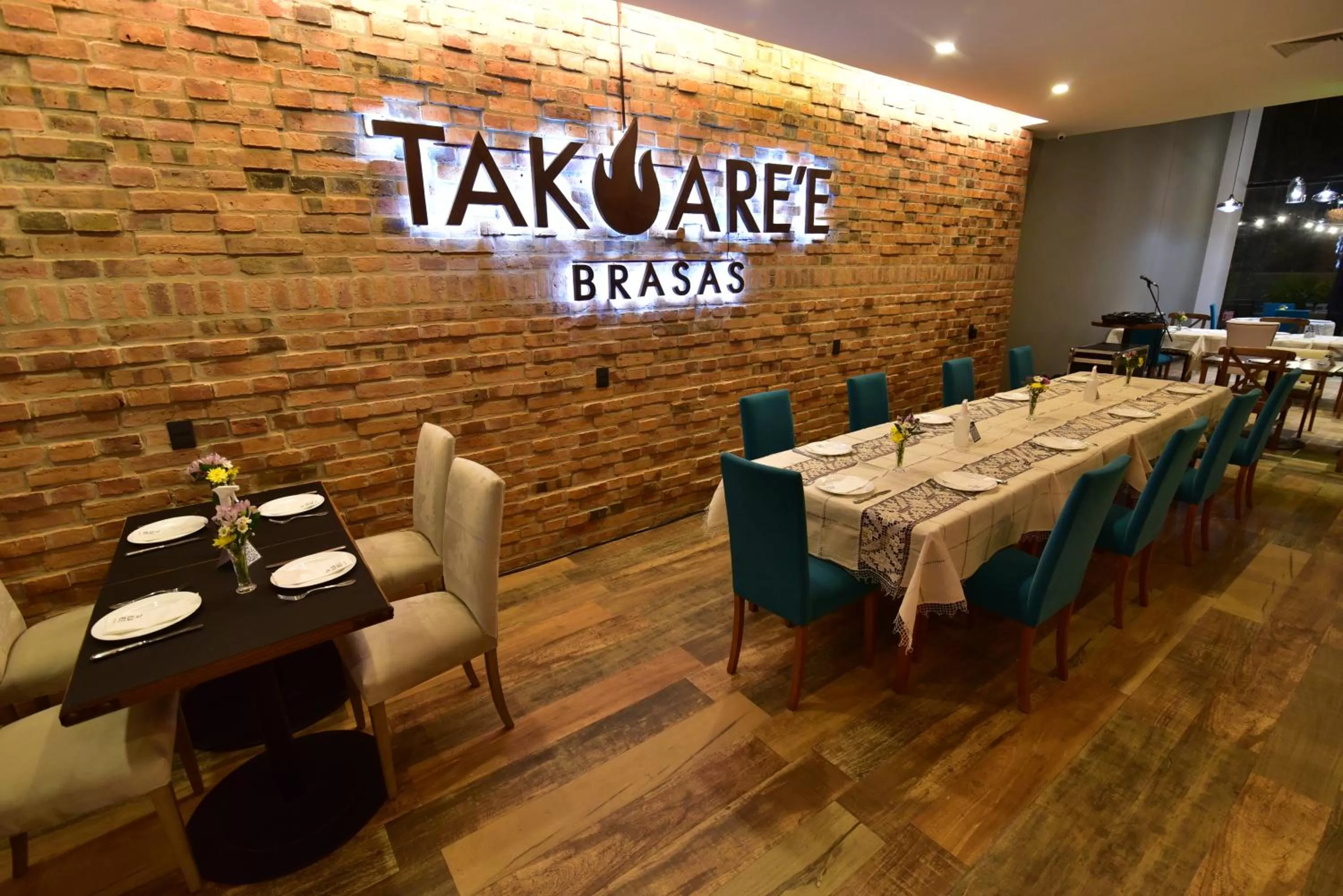 Restaurant/places to eat in Esplendor by Wyndham Asuncion