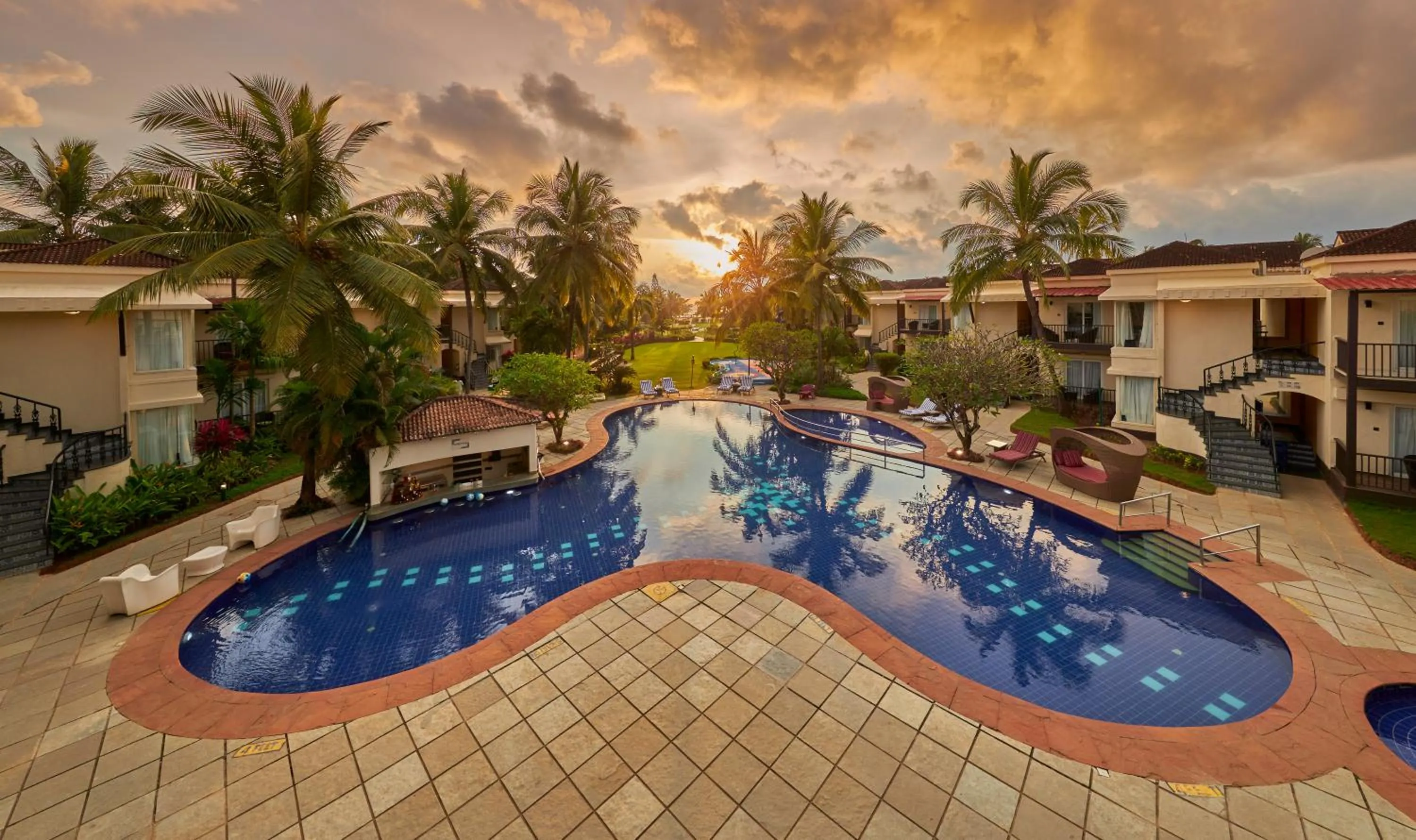Swimming pool in Royal Orchid Beach Resort & Spa, Utorda Beach Goa