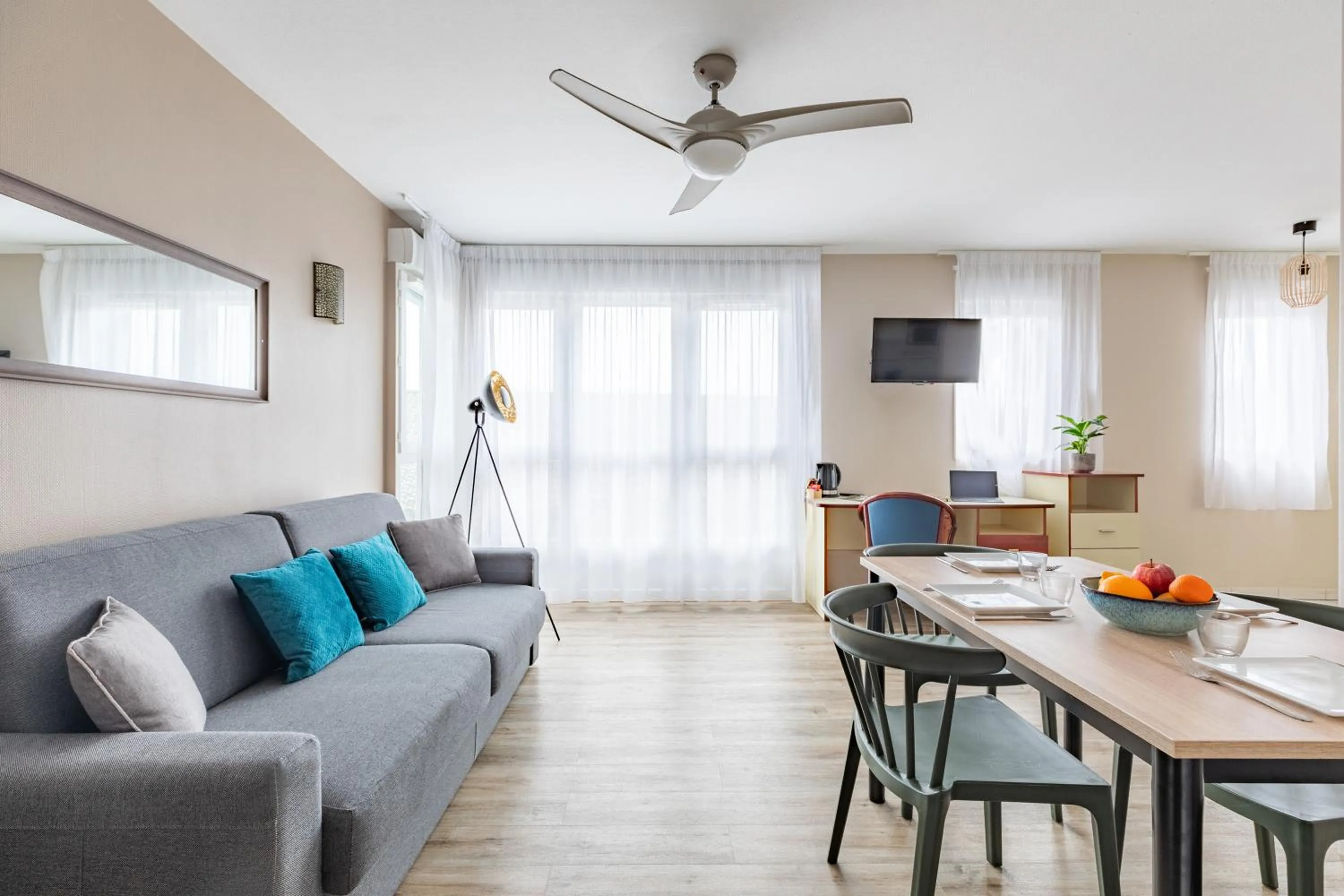 TV and multimedia in Appart'City Classic Limoges