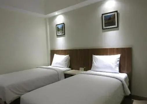 Superior Double or Twin Room in Hart Hotel Arjuna Superior Double or Twin Room in Hart Hotel Arjuna