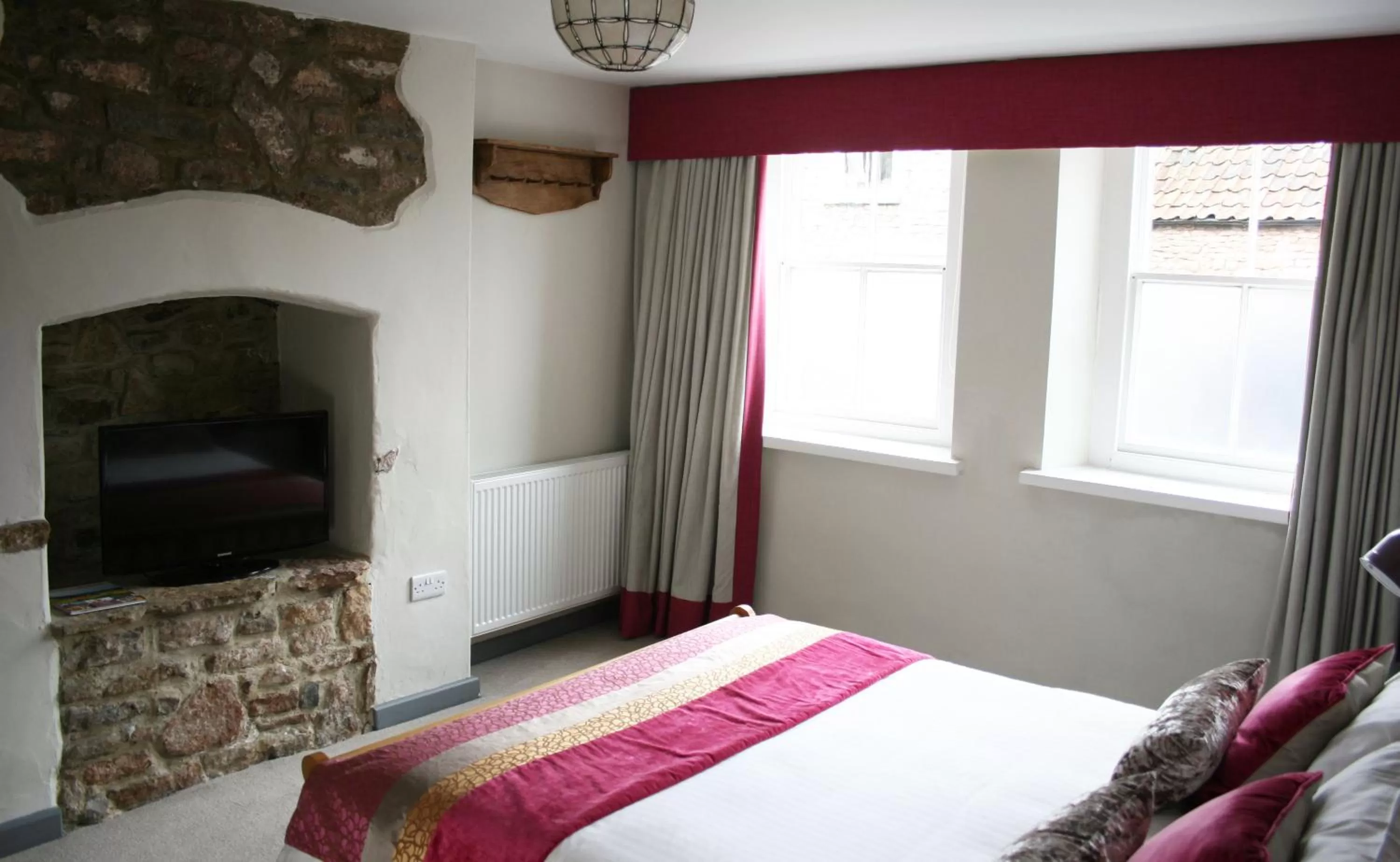 Bed in The Cross at Croscombe