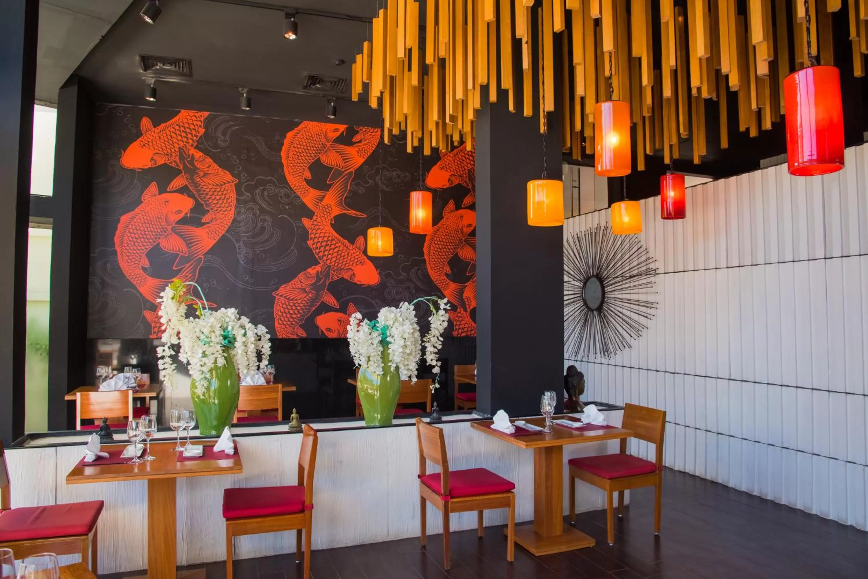 Restaurant/places to eat in Privilege Aluxes Adults Only