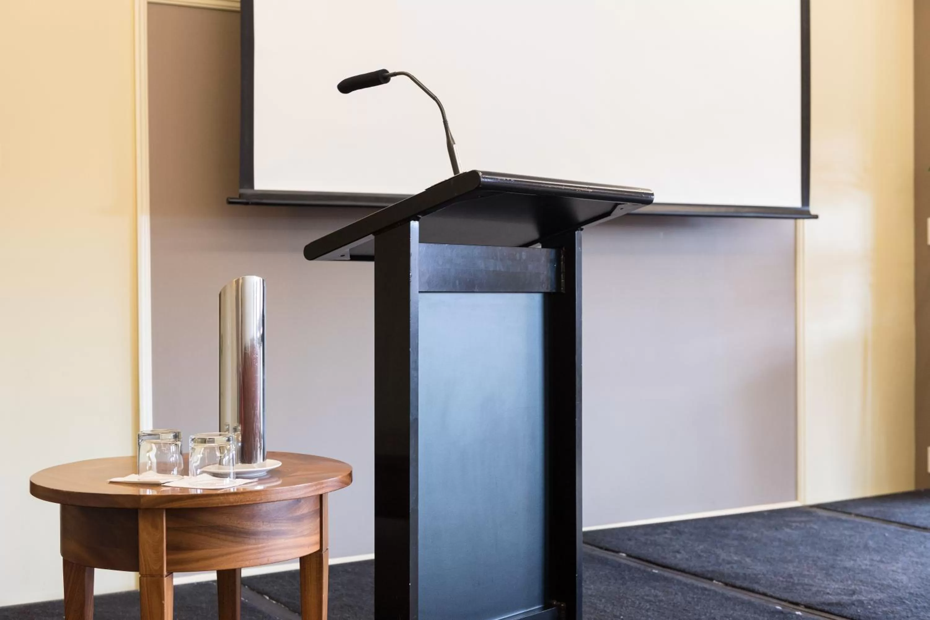 Business facilities in Copthorne Hotel & Resort Lakefront Queenstown