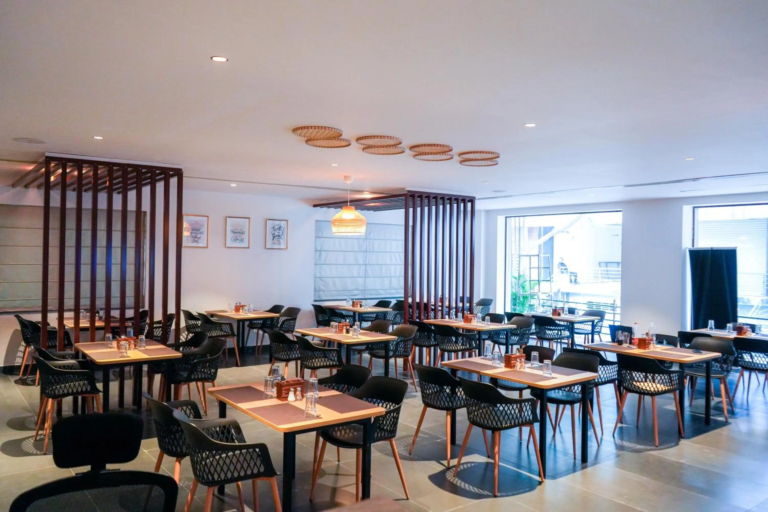 Restaurant/places to eat in Casa Hotel & Suites, Gachibowli, Hyderabad