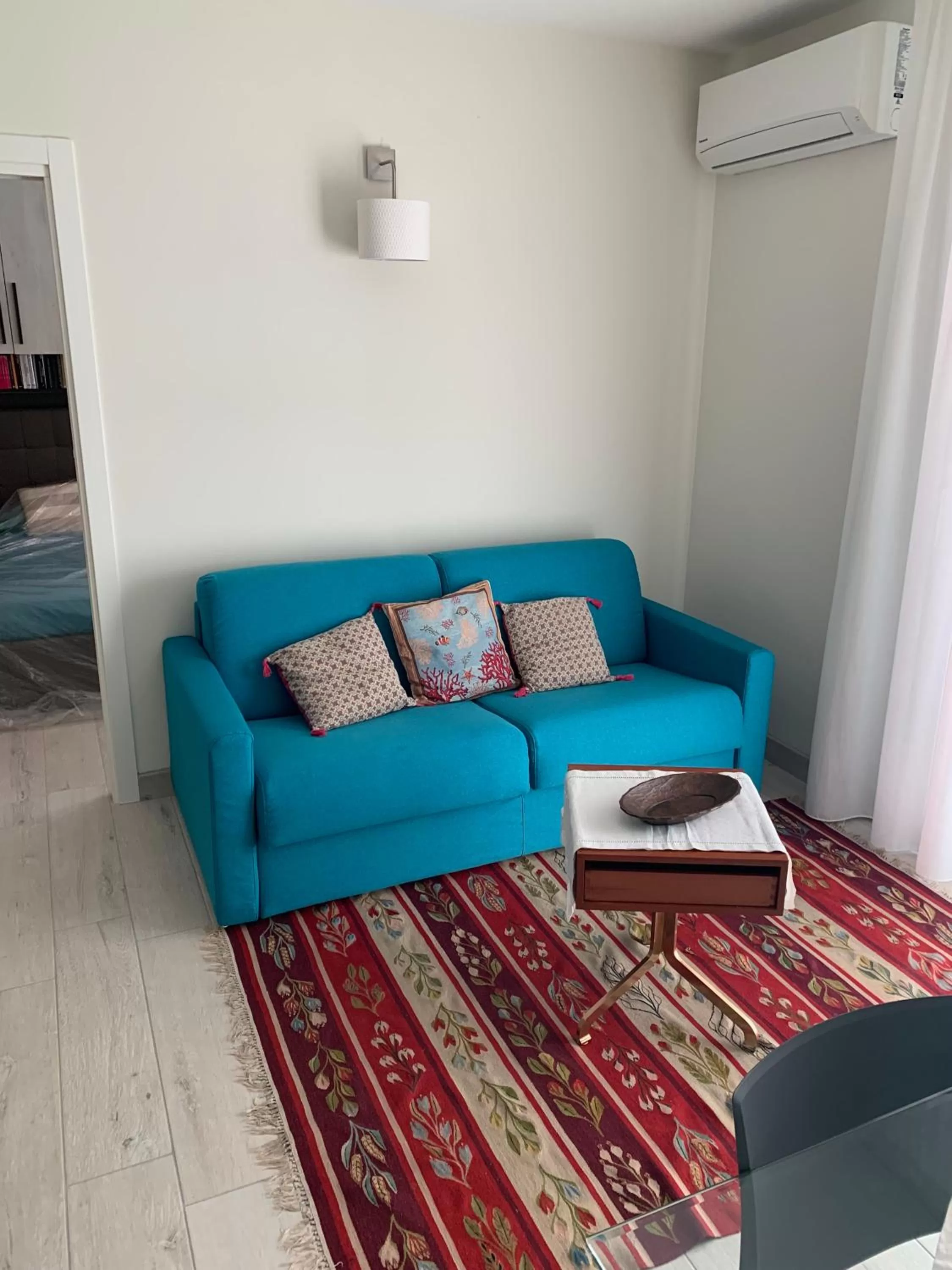 Living room, Seating Area in 8 di cuori