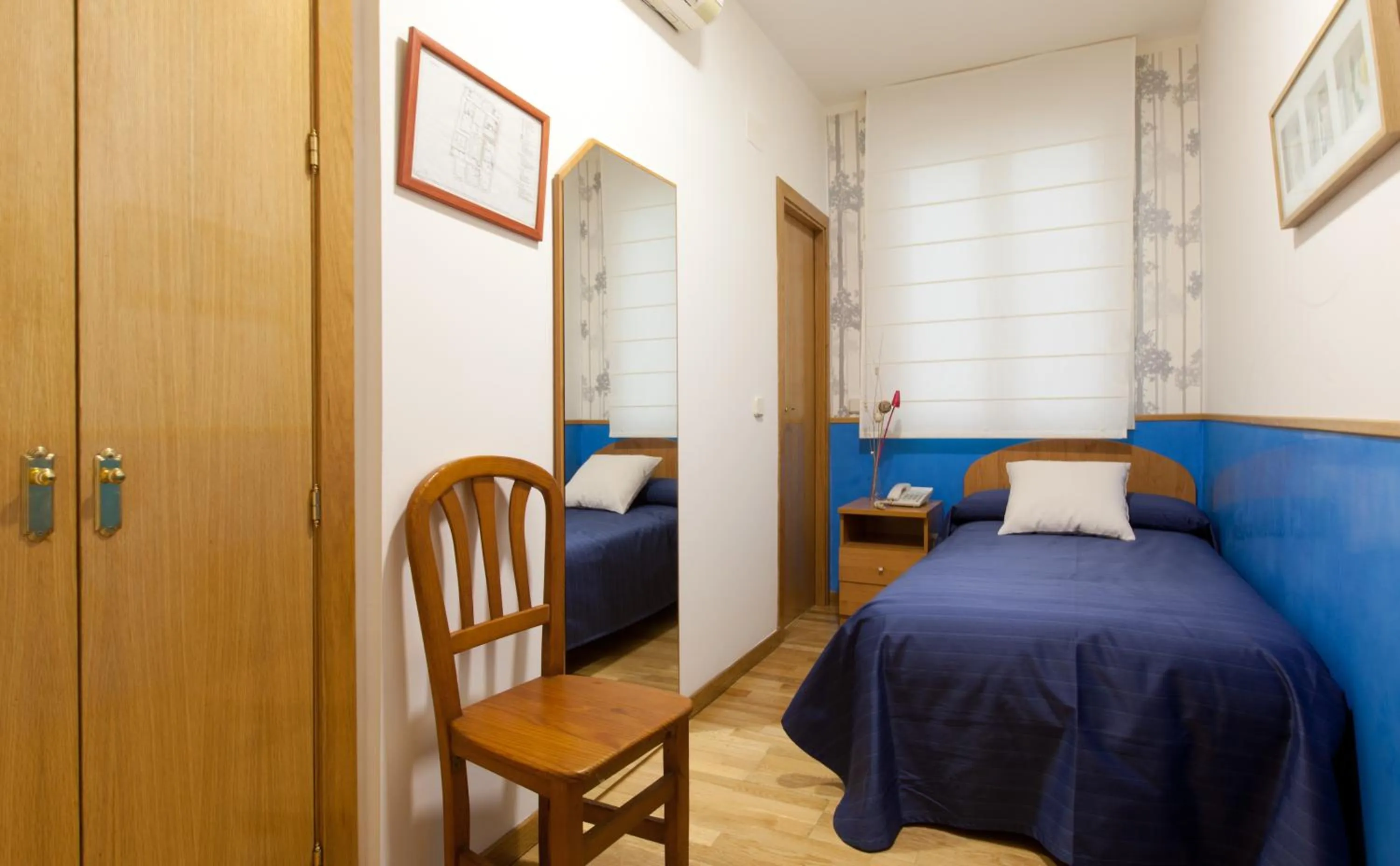 Bedroom in Hostal Montaloya