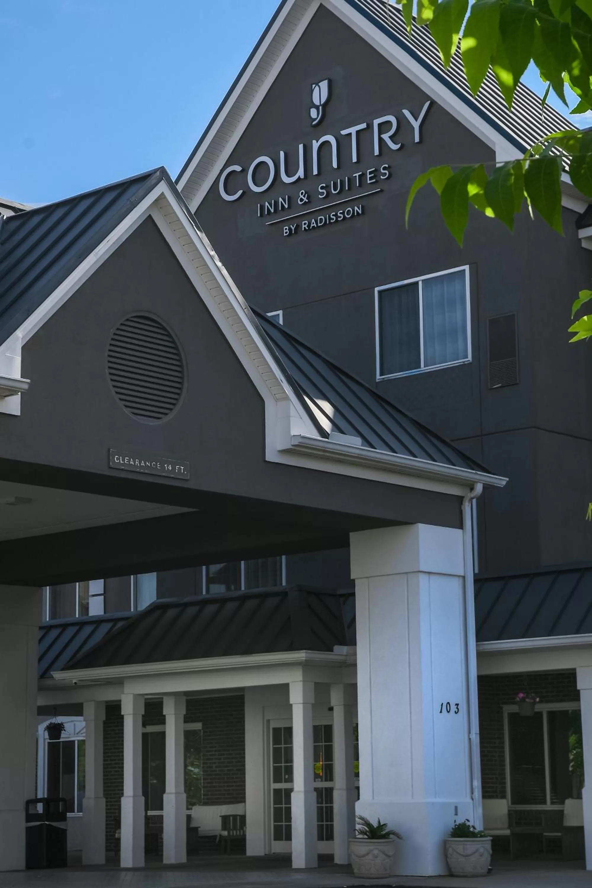 Facade/entrance in Country Inn & Suites by Radisson, Augusta at I-20, GA
