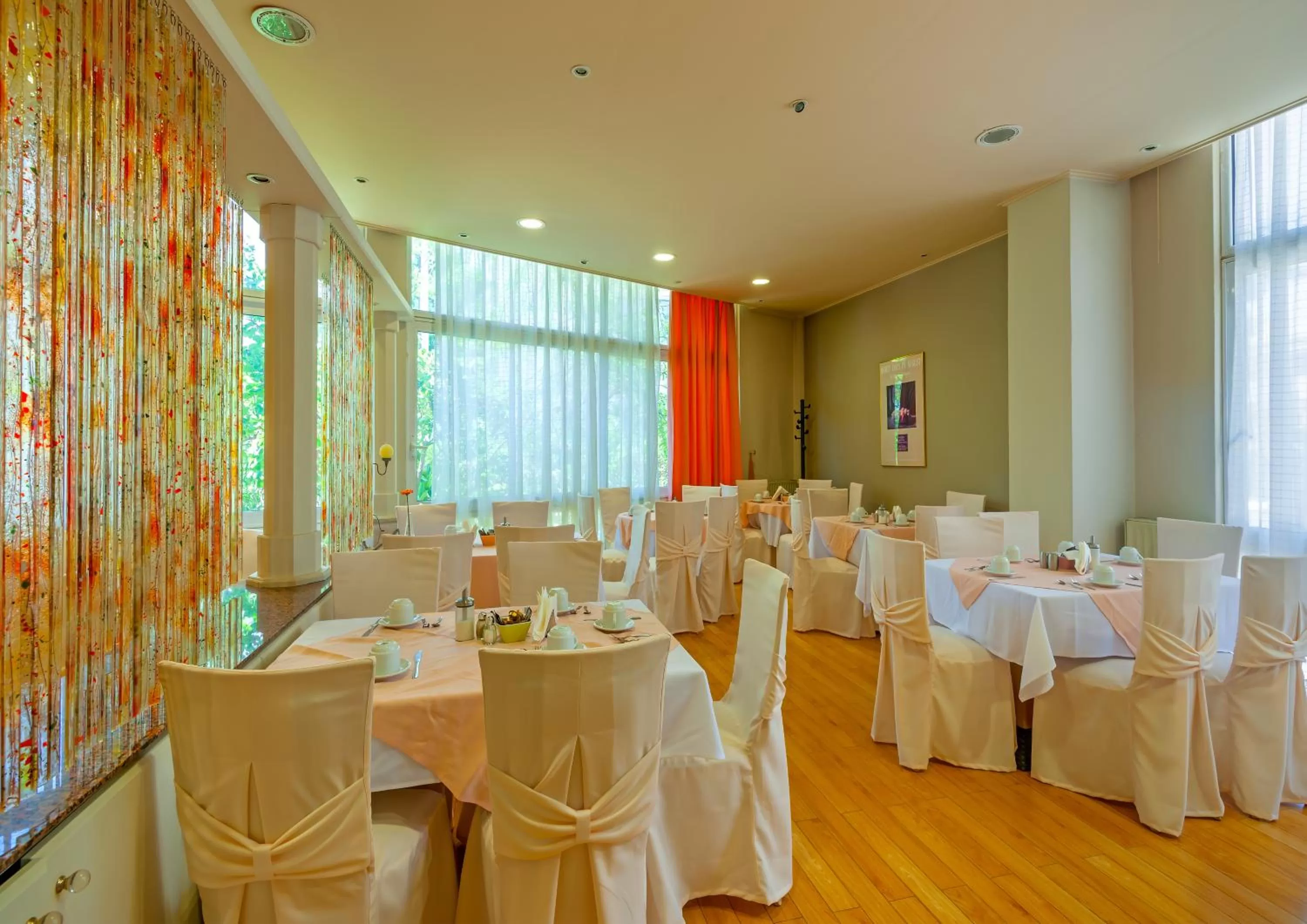 Buffet breakfast in Park Hotel